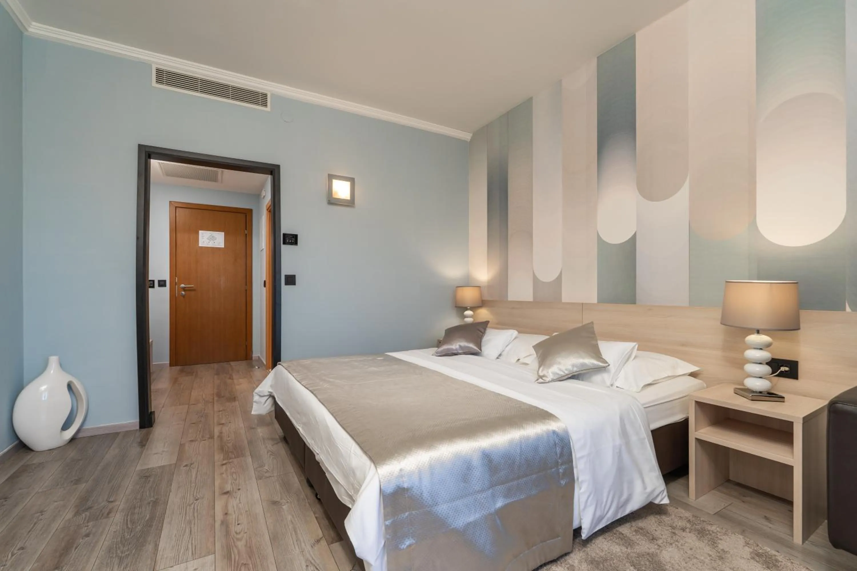 Bed in Berkeley Hotel