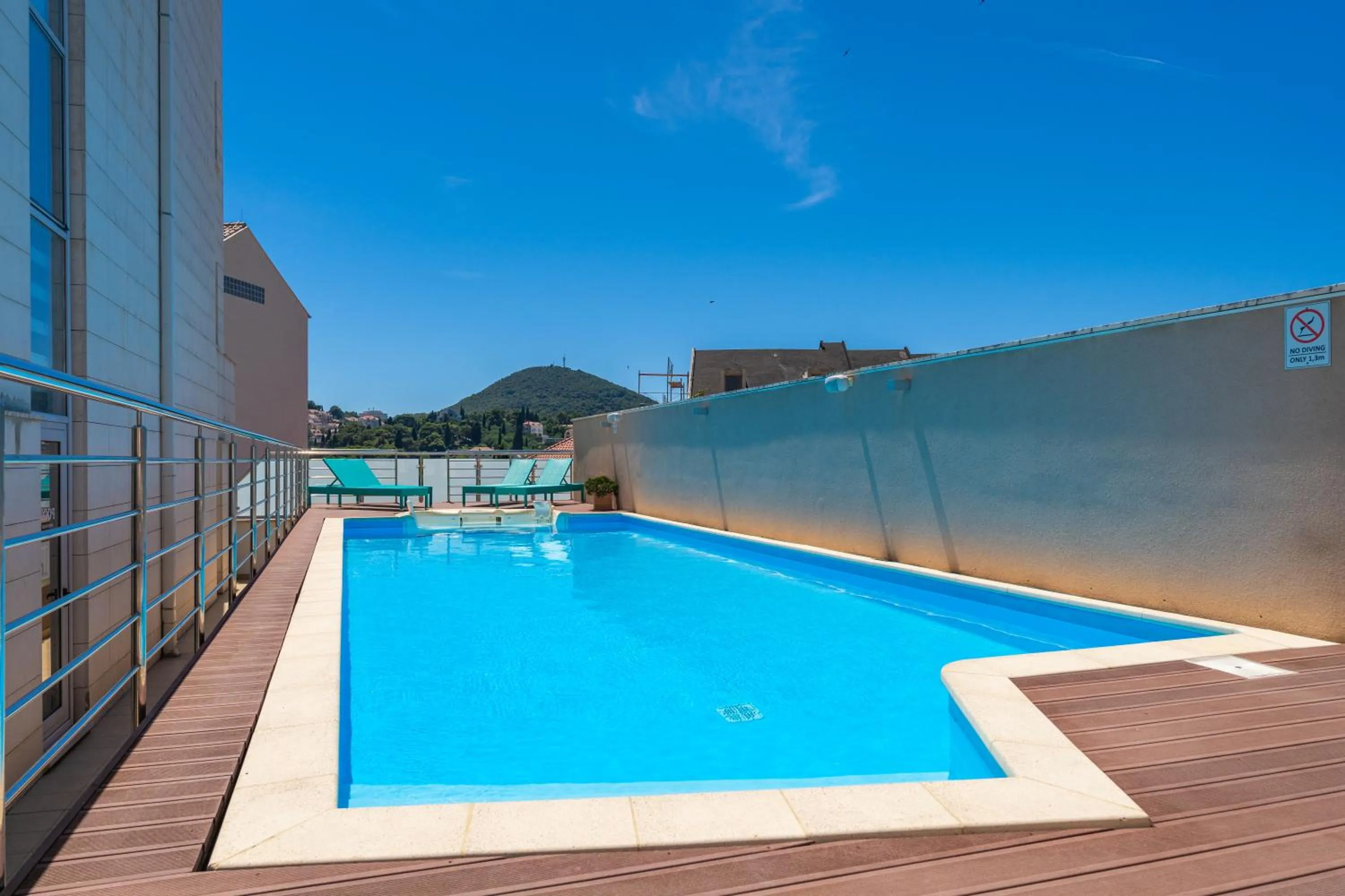 Day in Berkeley Hotel