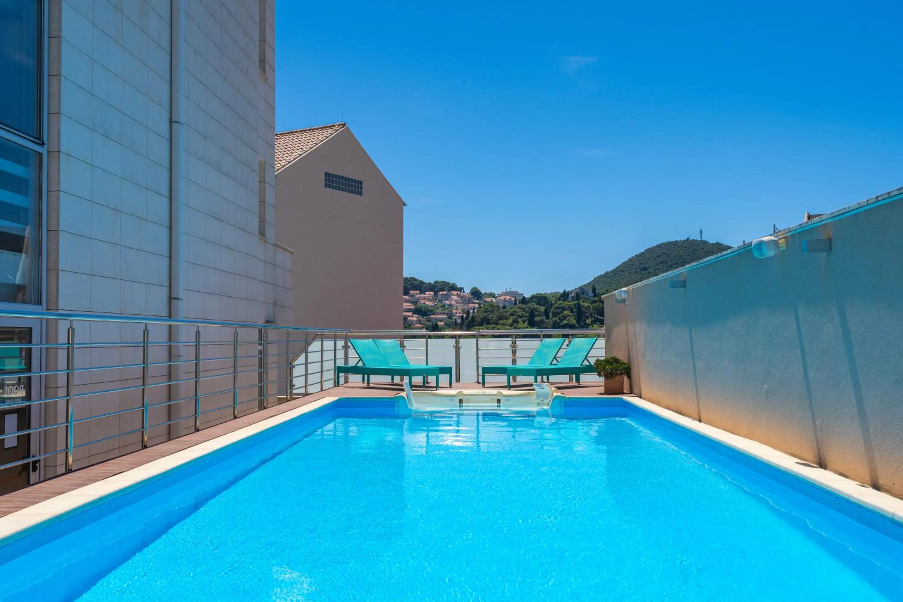 Pool view in Berkeley Hotel