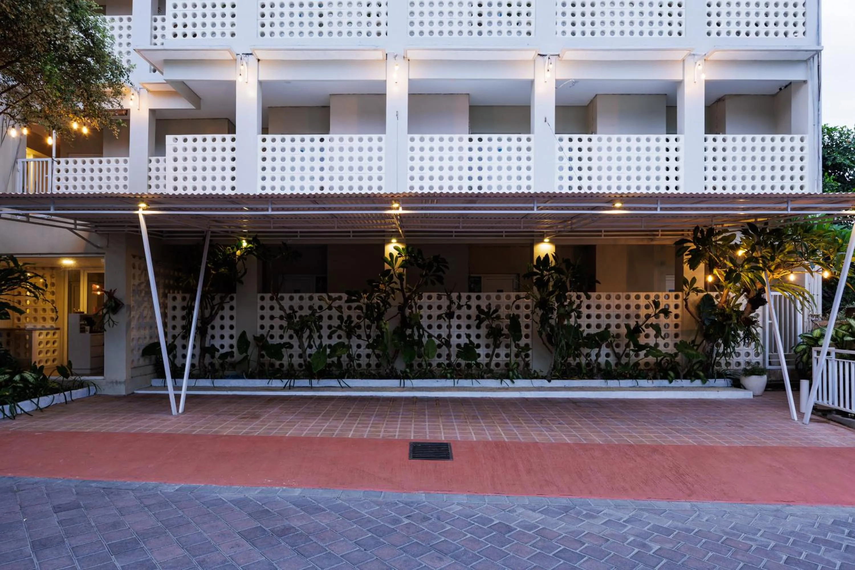 Property building in Deva Bali Apartement