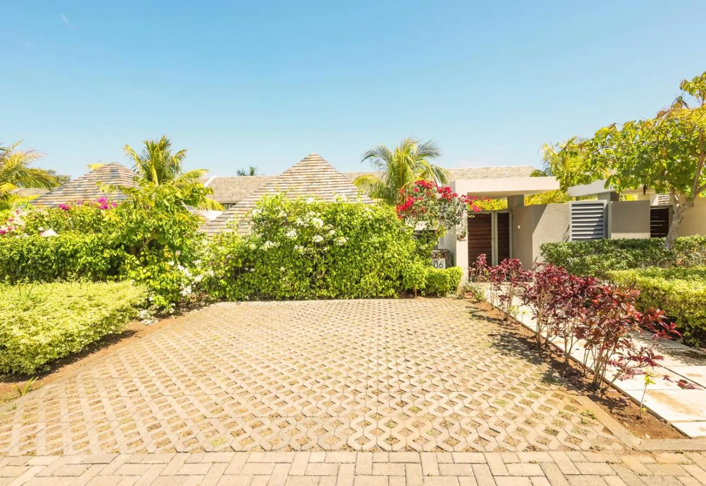 Parking in Marguery Villas by MJ Holidays