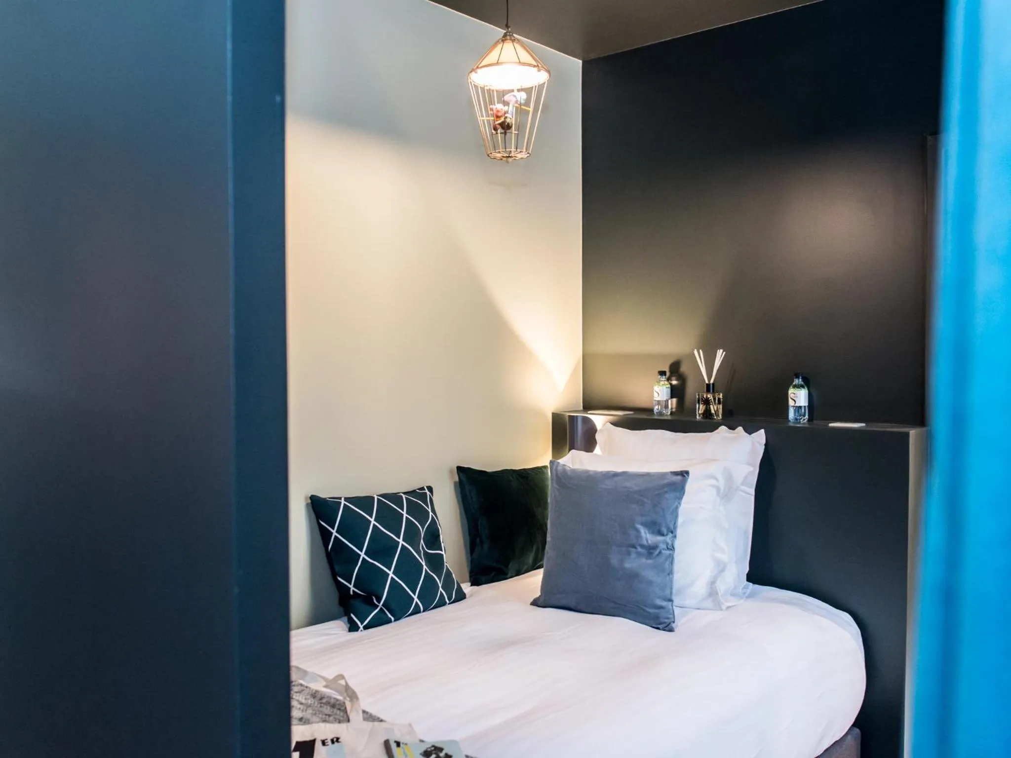 Decorative detail in 1er Etage SoPi-Montmartre