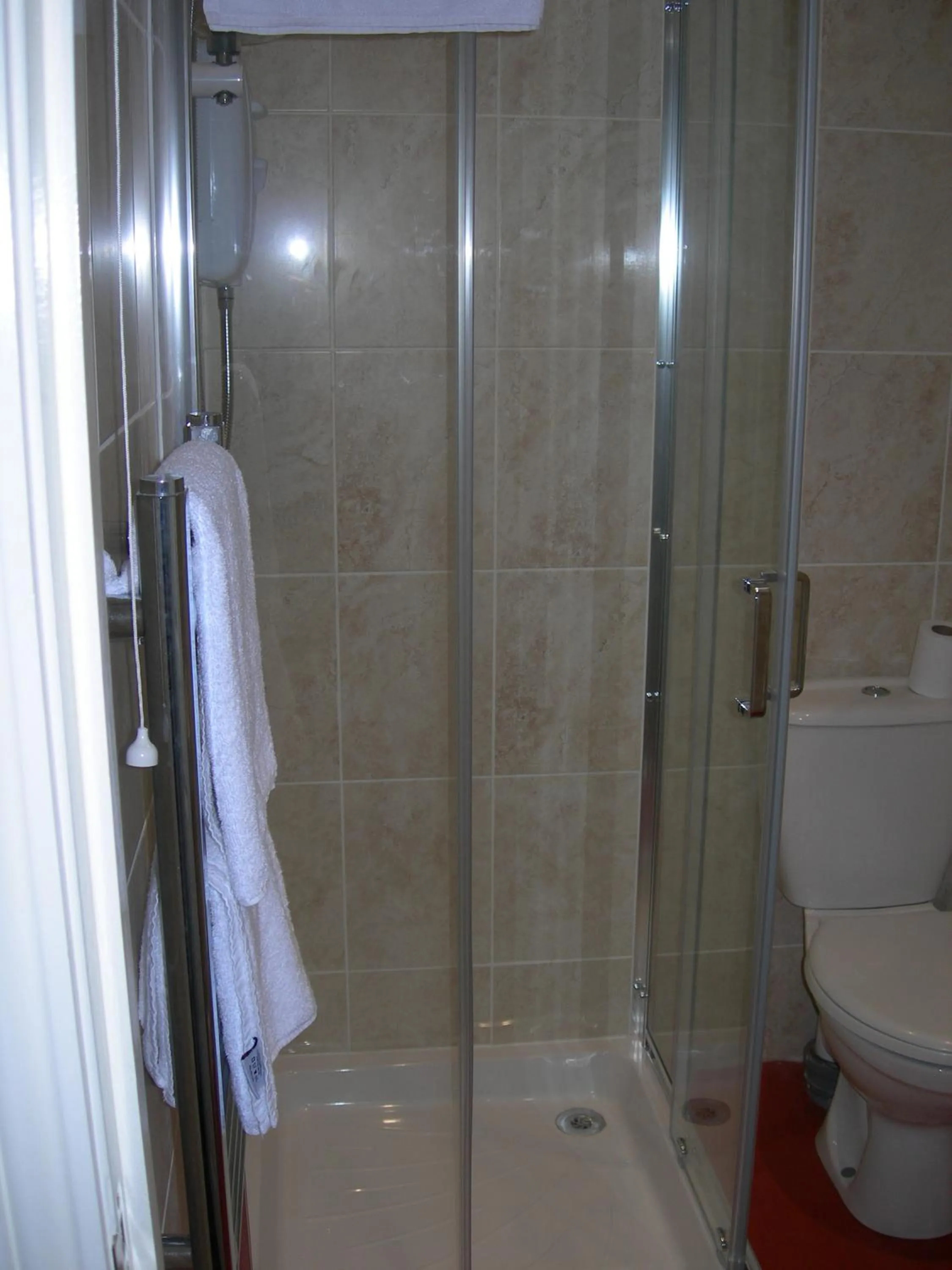 Shower in The Swan Hotel