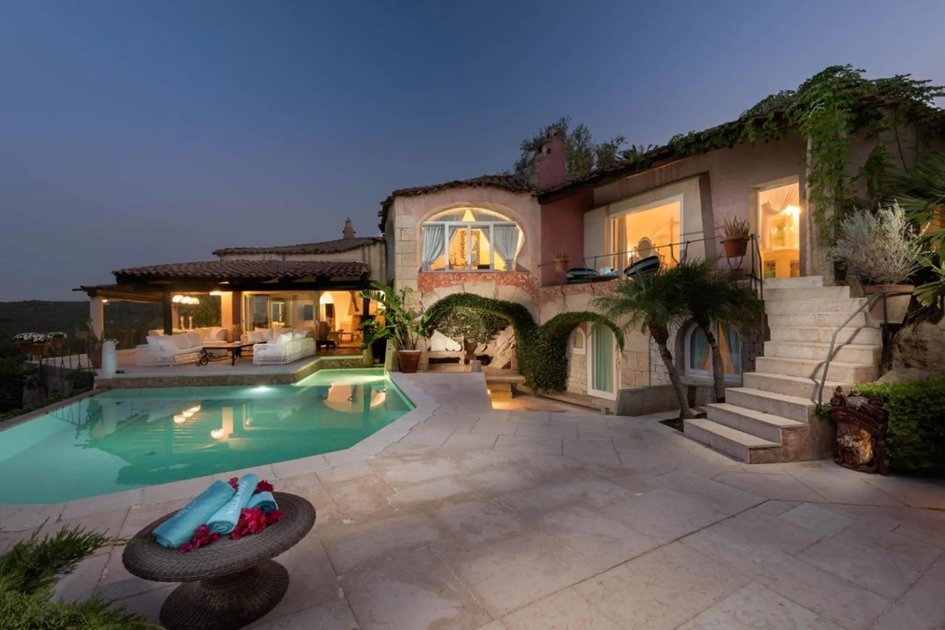 Swimming pool in Villa Anna