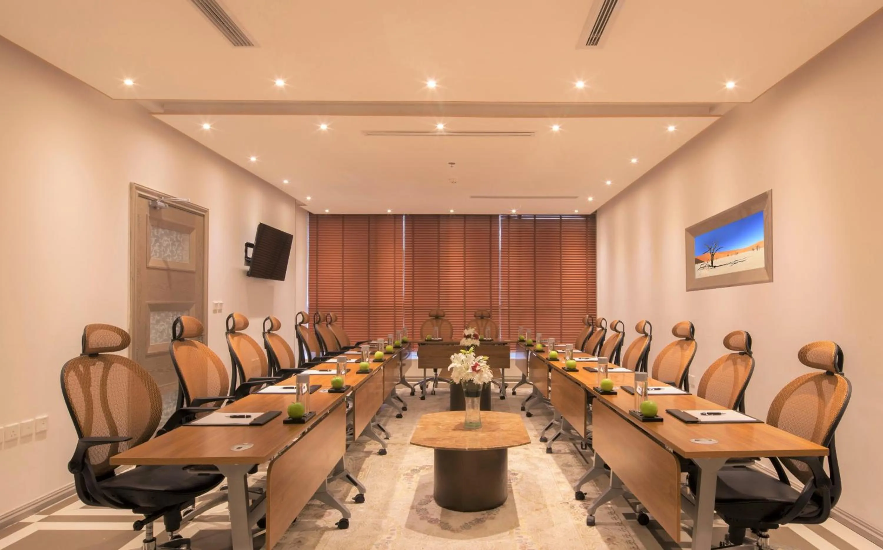 Meeting/conference room in Al Ahsa Grand Serviced Apartment