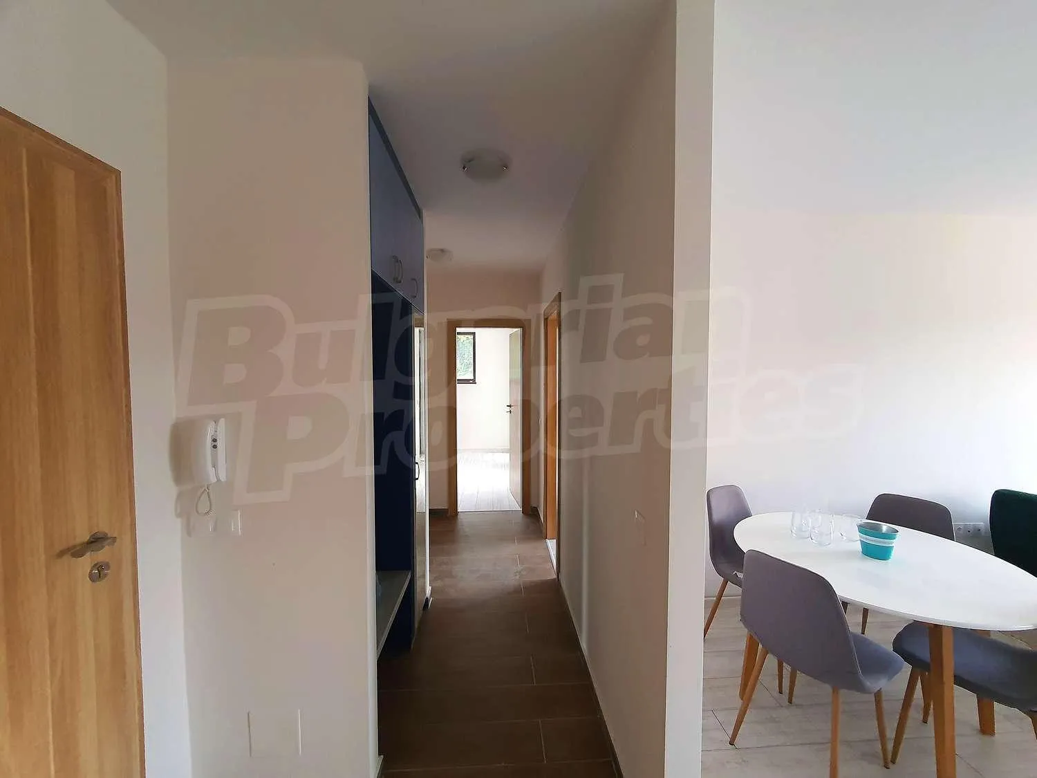 Dining area in Denitsa Apartment