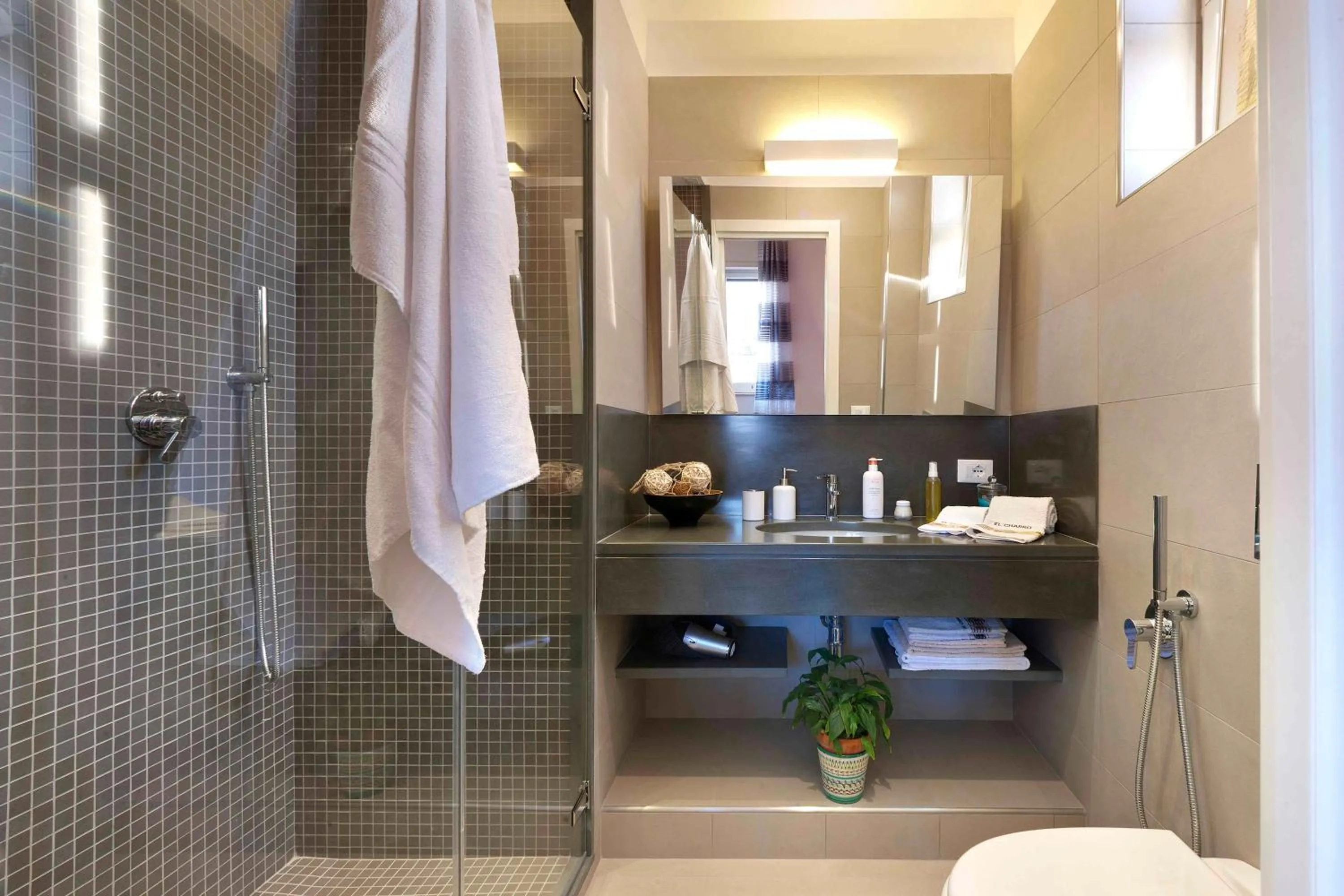 Bathroom in Orsola Sorrento sea & sun