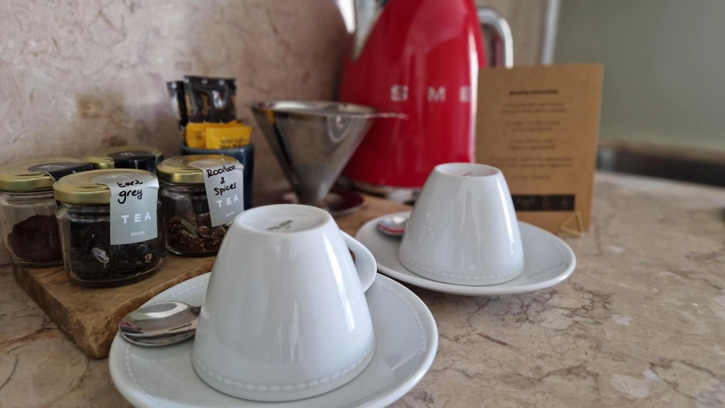 Coffee/tea facilities in OnJ S. Lazaro Lisboa