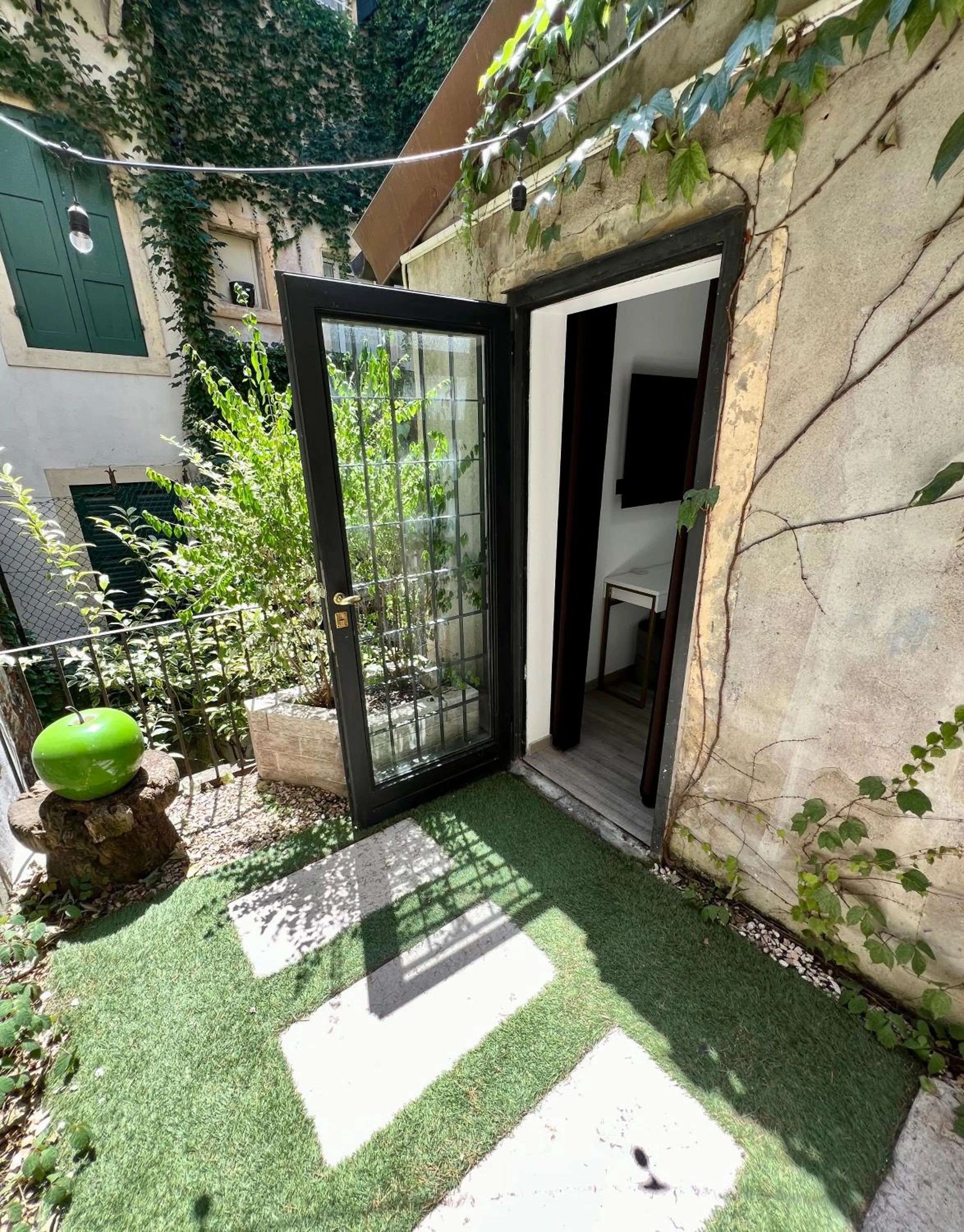 Property building in Room Verona Ai Conti