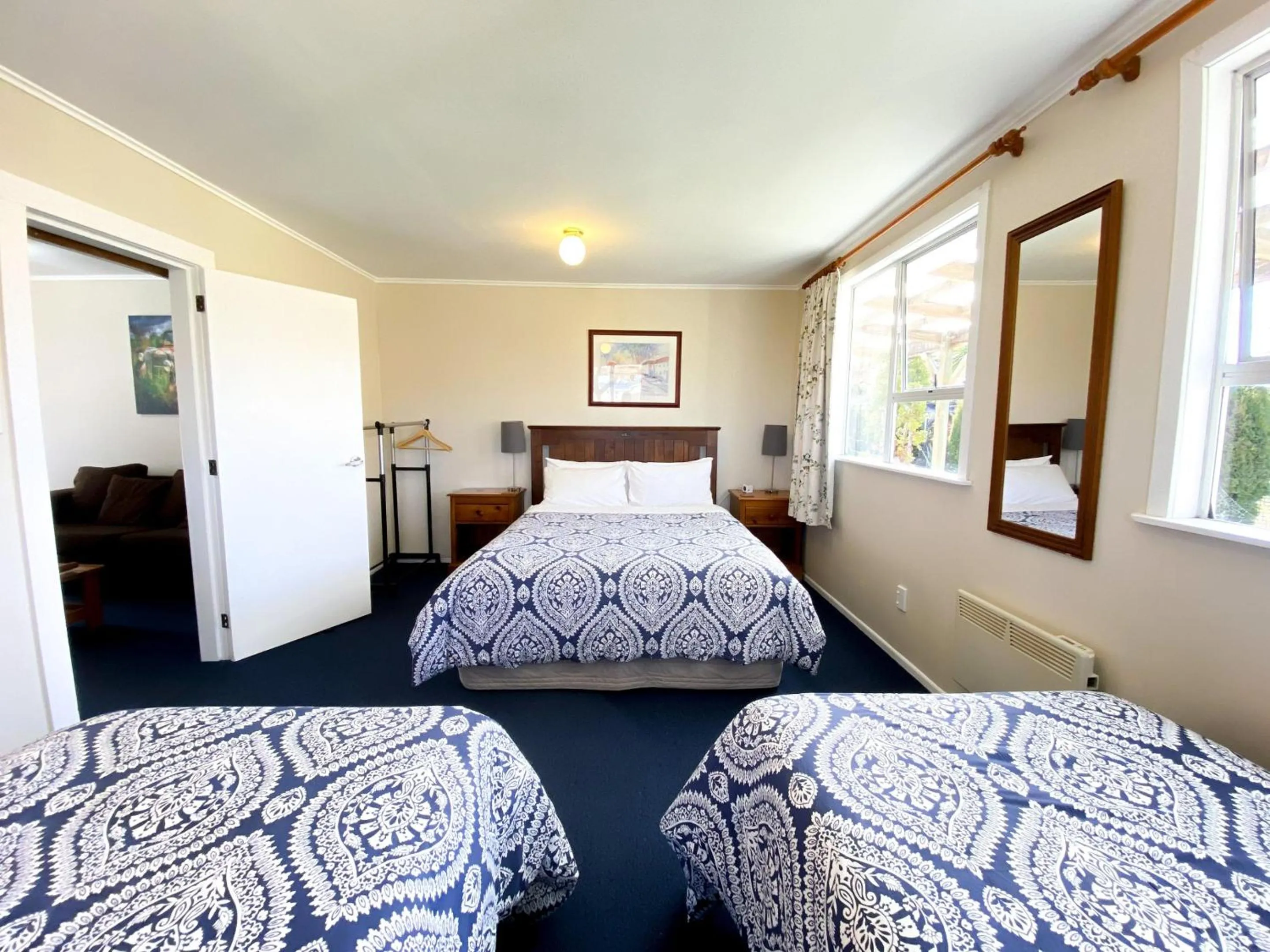Bedroom, Bed in Tongariro Crossing Lodge