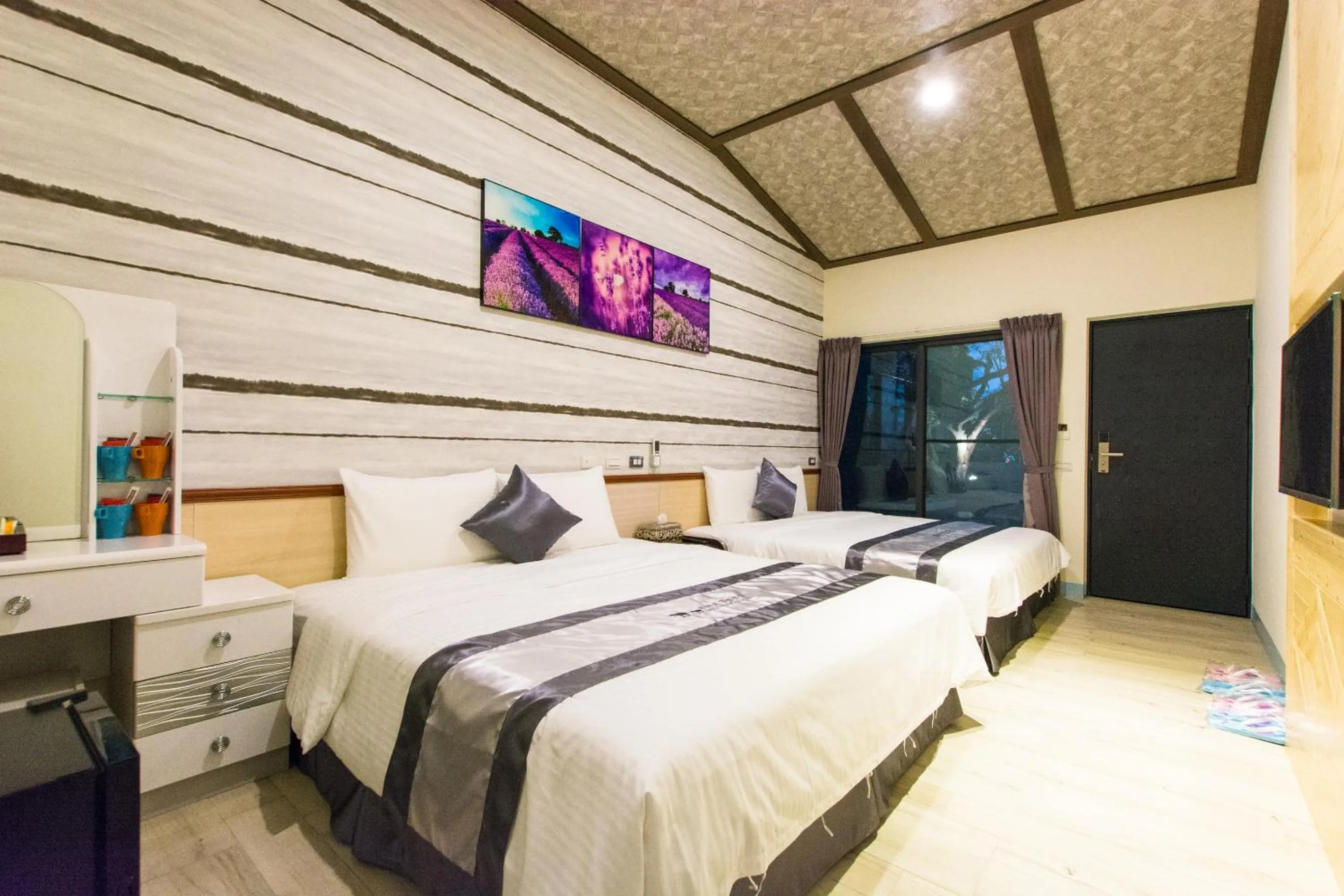 Photo of the whole room, Bed in Melinda Resort