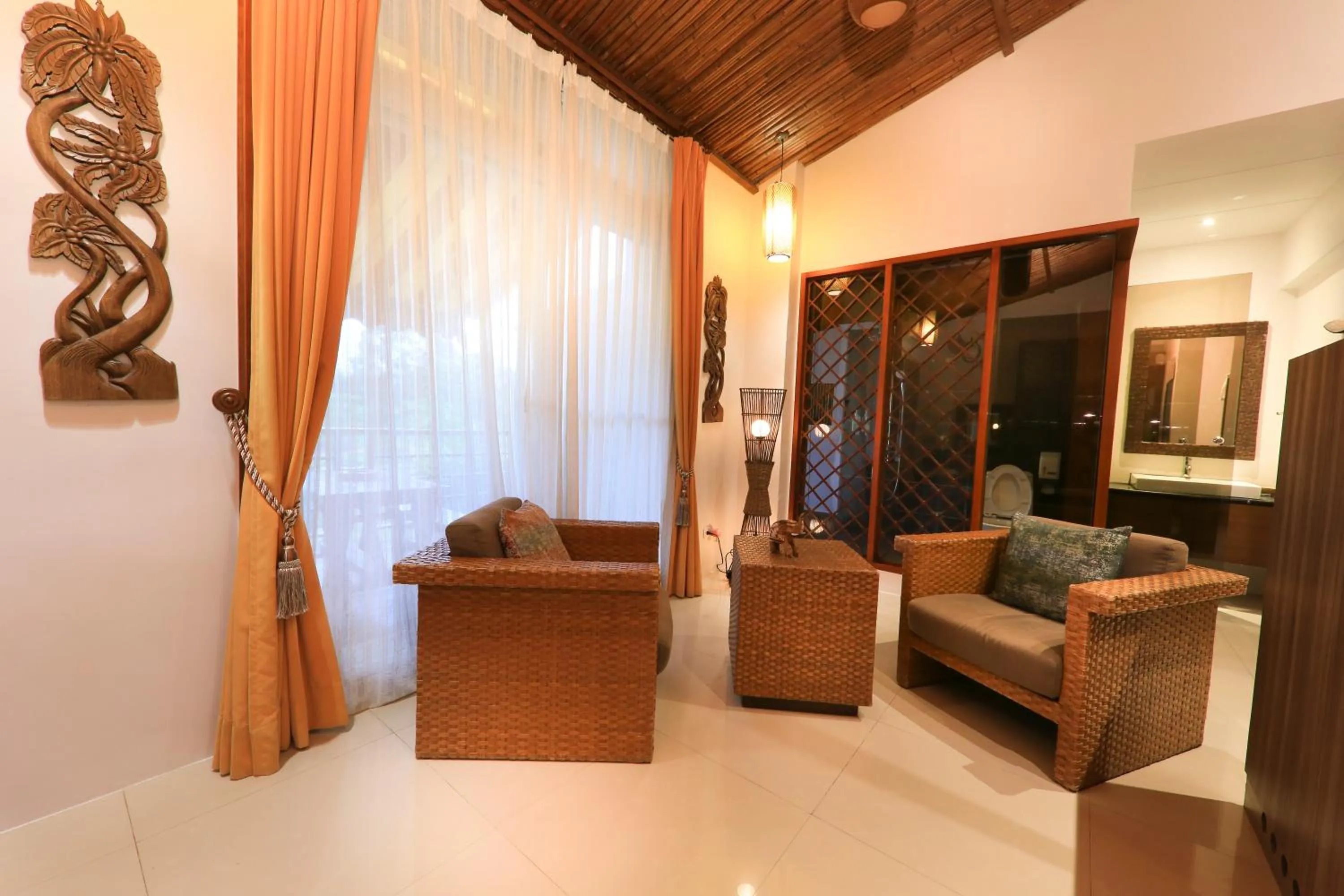 Photo of the whole room in The House of Water