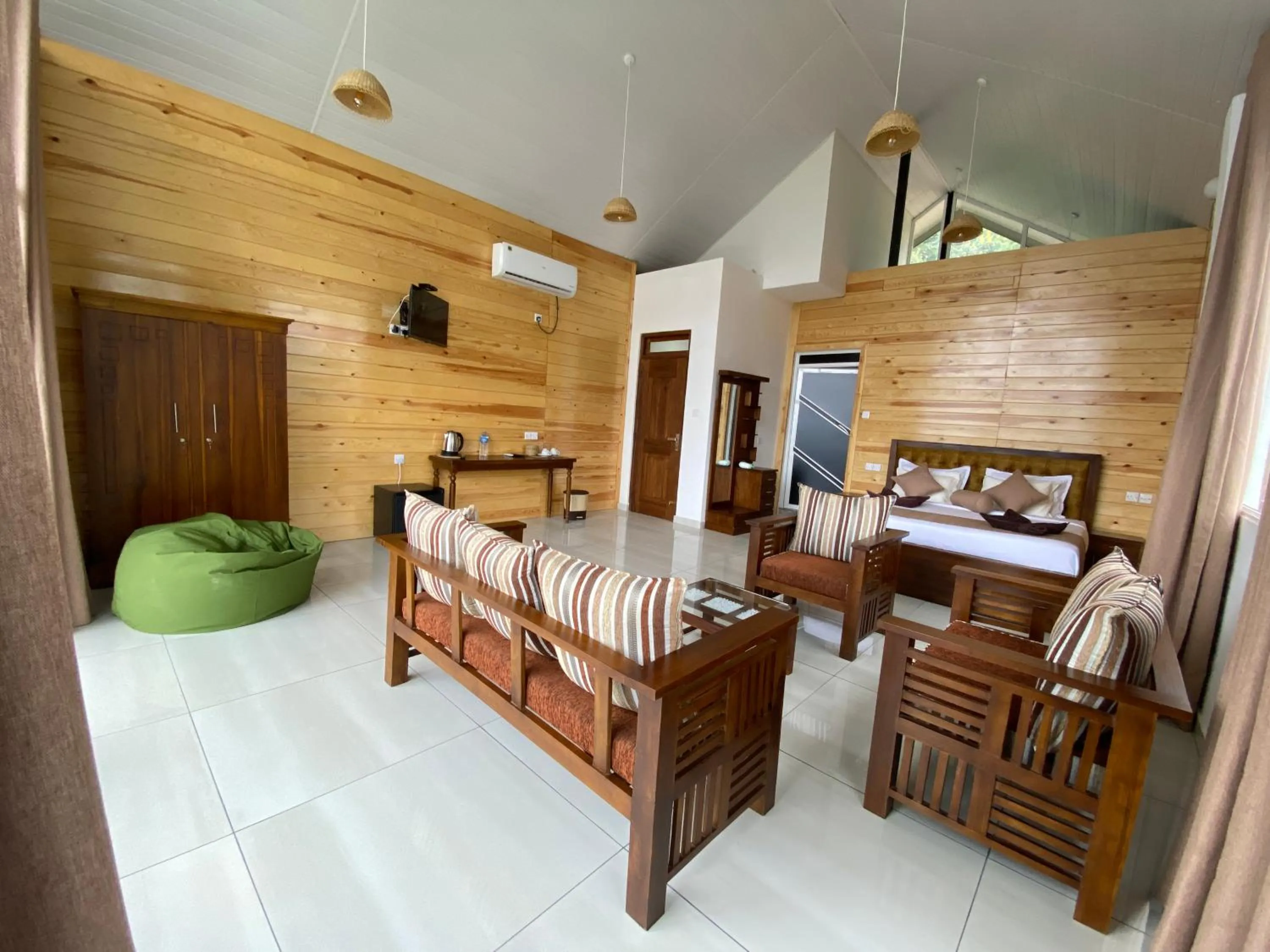 Bed in Ella Dream Mount