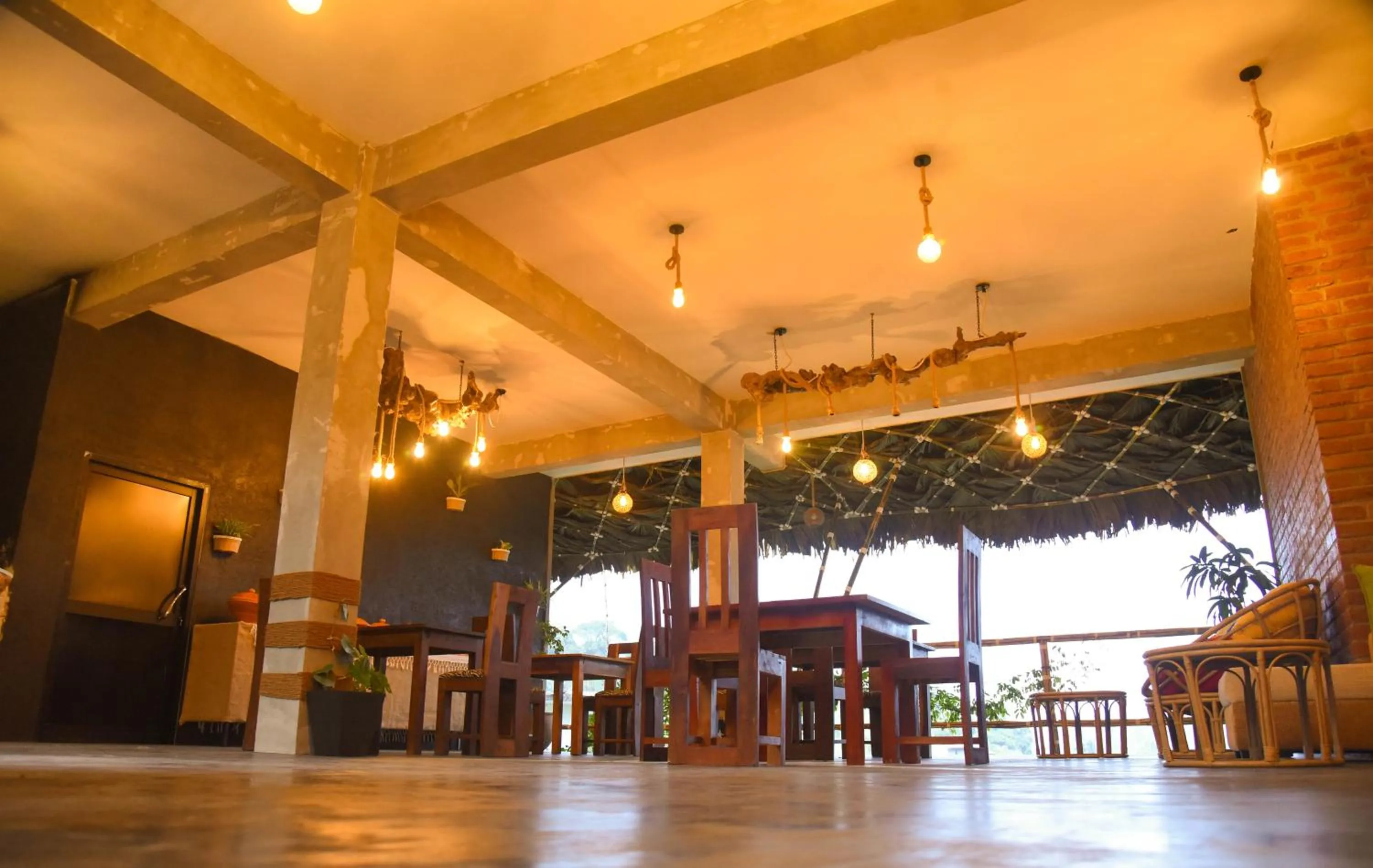 Restaurant/places to eat in Ella Dream Mount