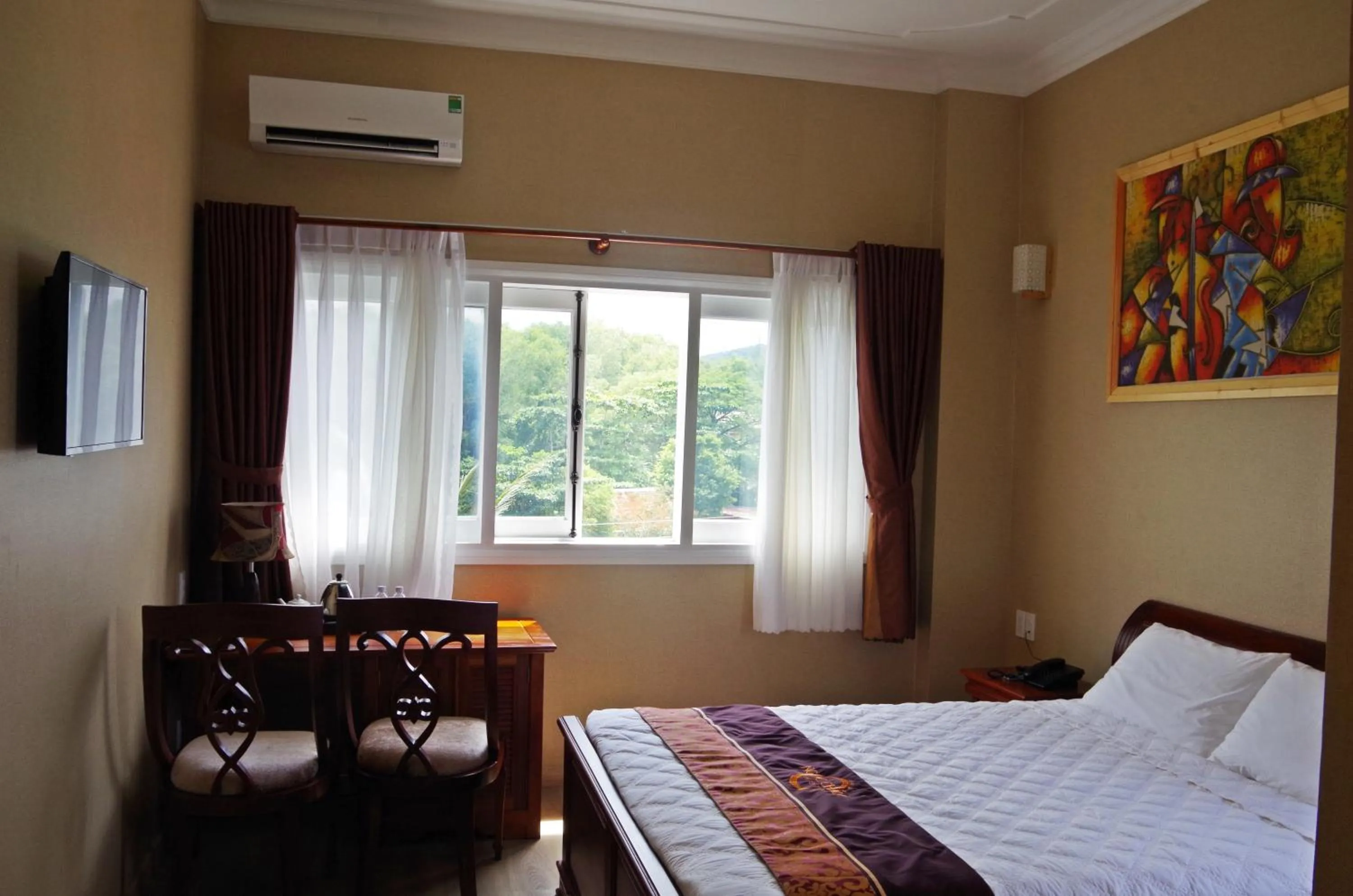 Bed in Ngoc Chau Phu Quoc Hotel