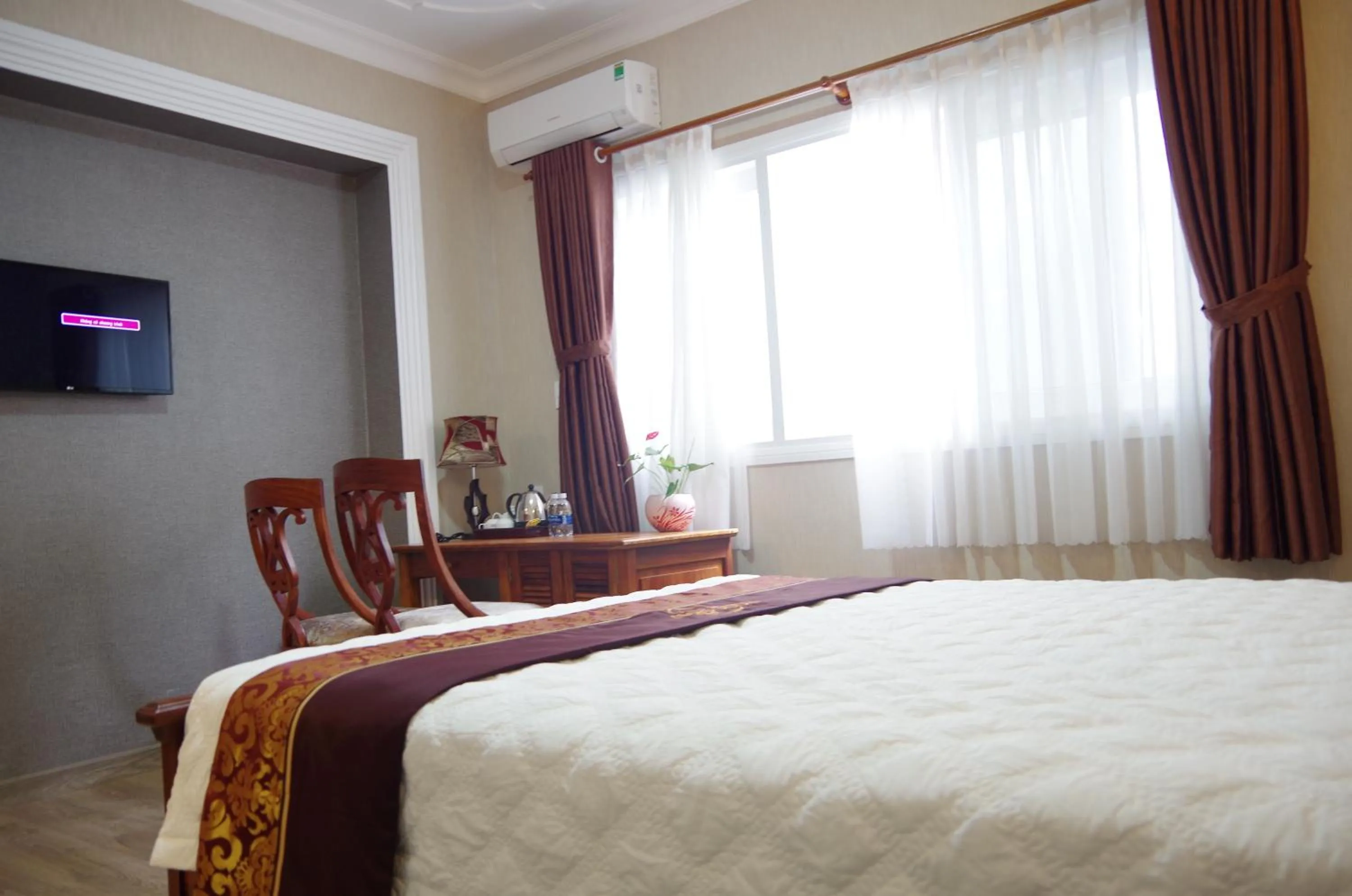 View (from property/room), Bed in Ngoc Chau Phu Quoc Hotel