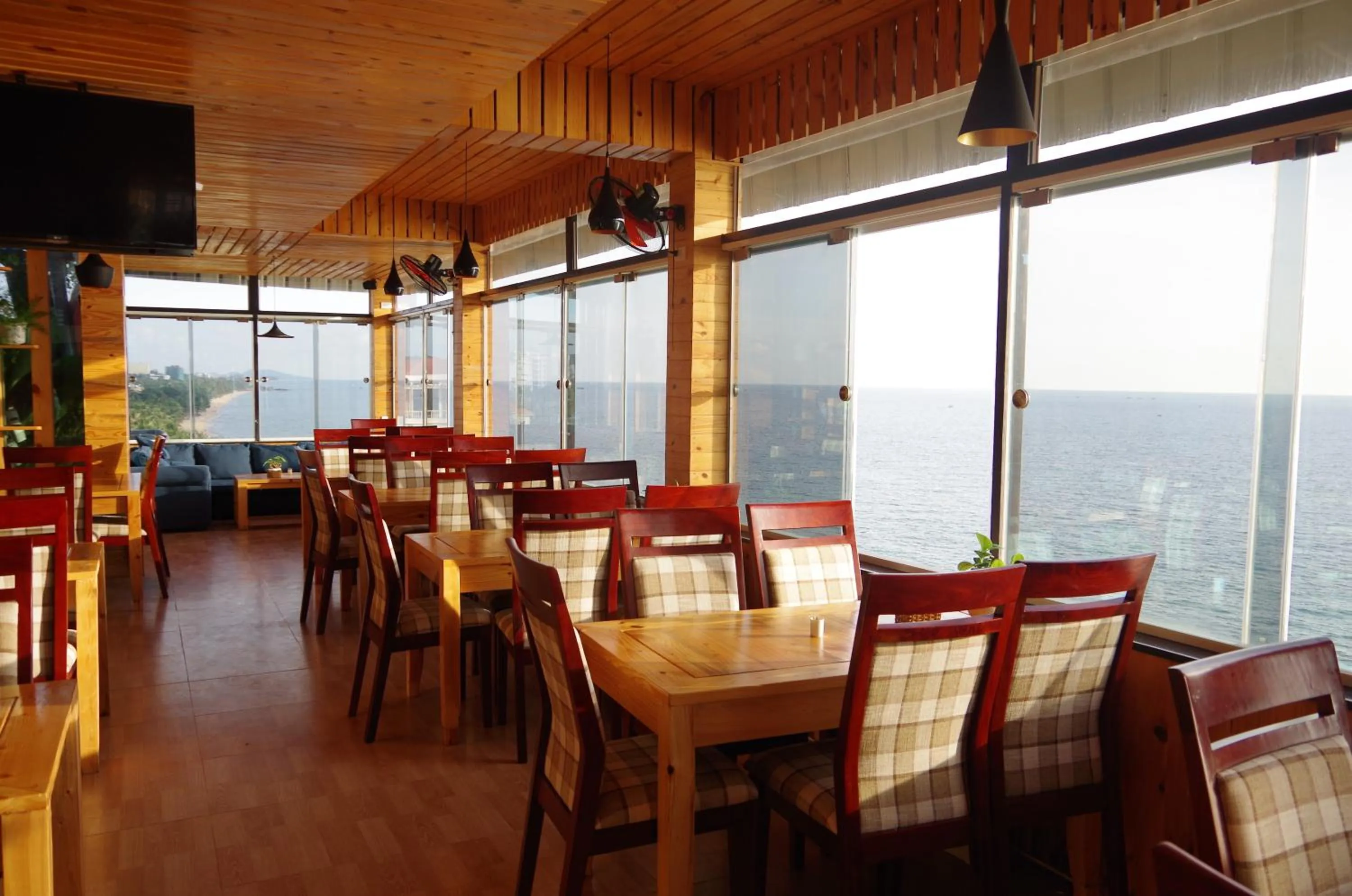 Restaurant/places to eat in Ngoc Chau Phu Quoc Hotel