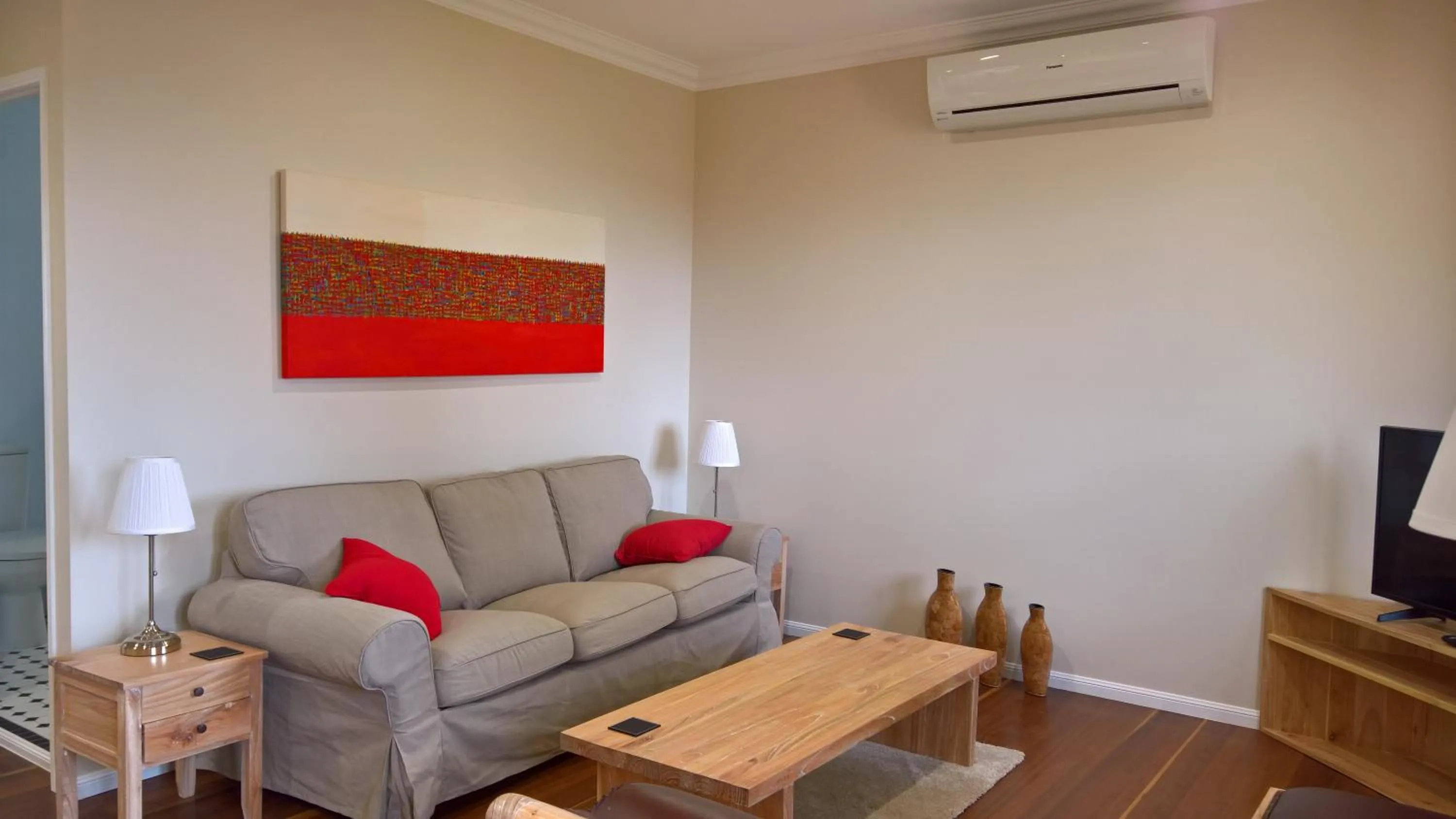 Living room in Kernow - Minimum age 18