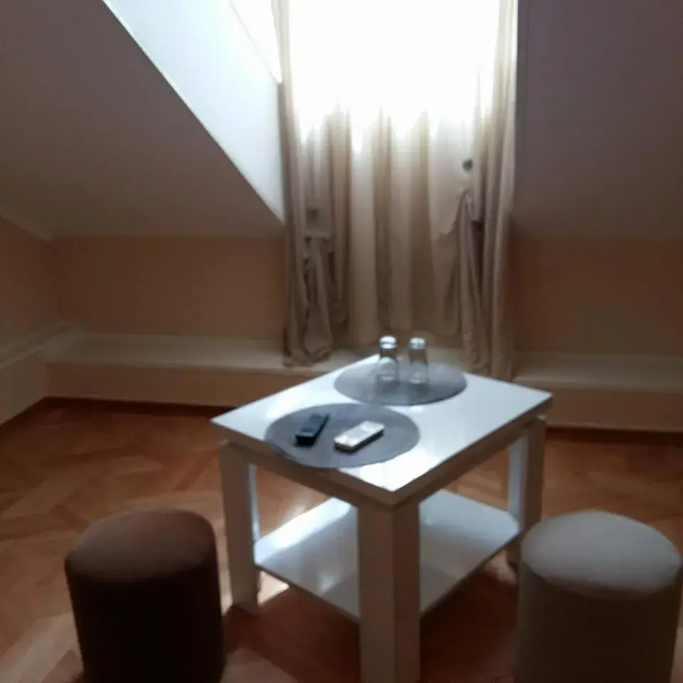 Standard Double Room in Hotel Renesans Standard Double Room in Hotel Renesans