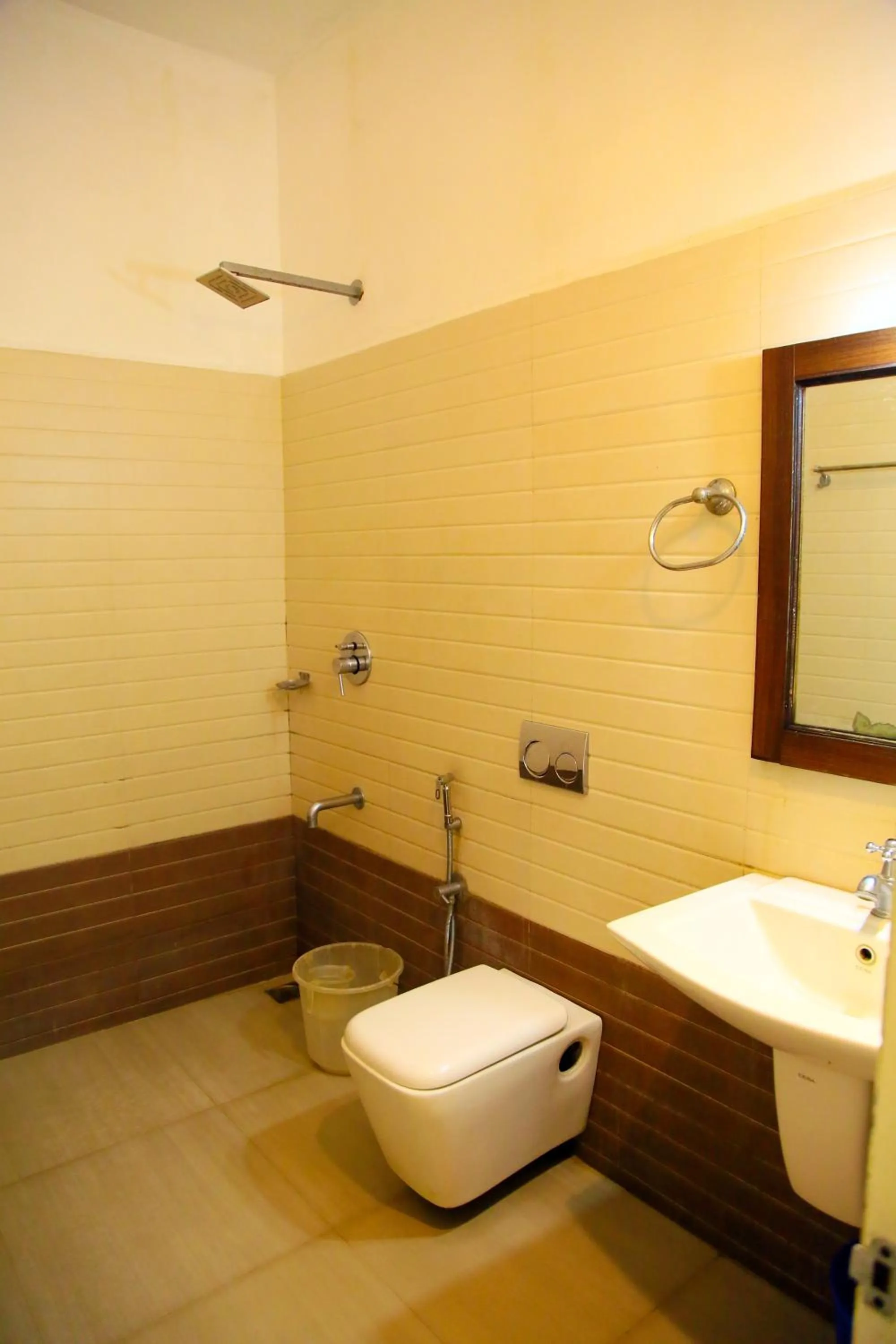 Shower in Highrange Plaza