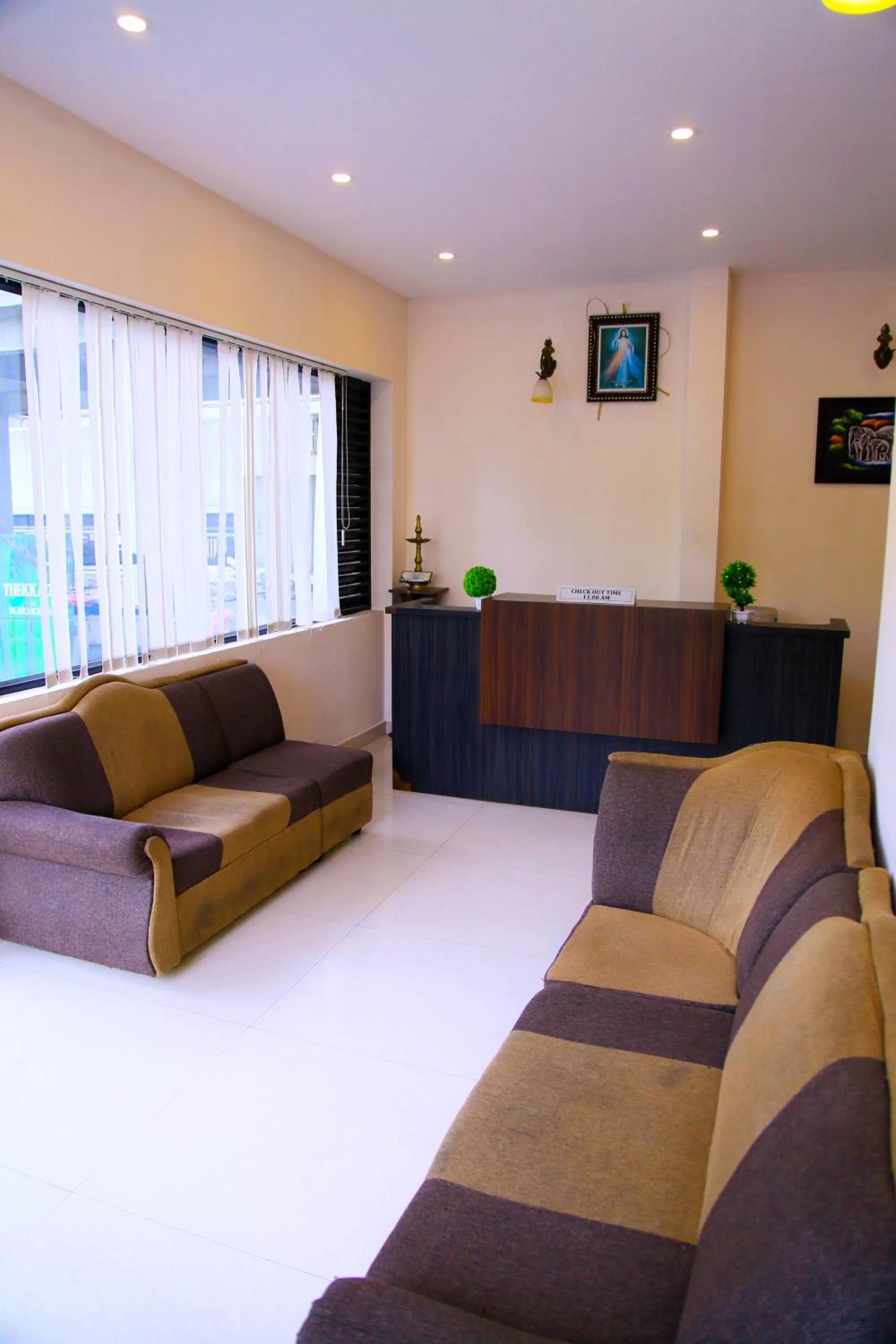 Lobby or reception in Highrange Plaza