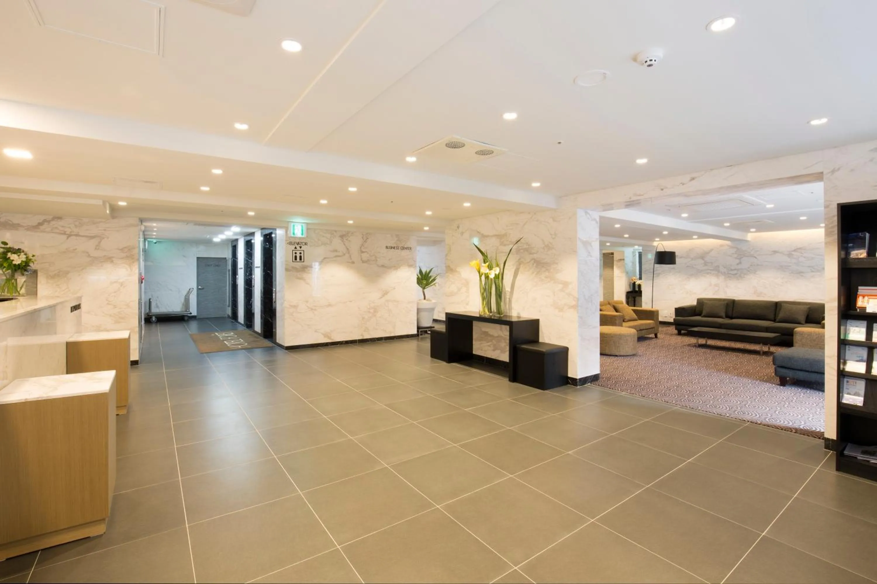 Lobby or reception in Hotel Foret Premier Nampo