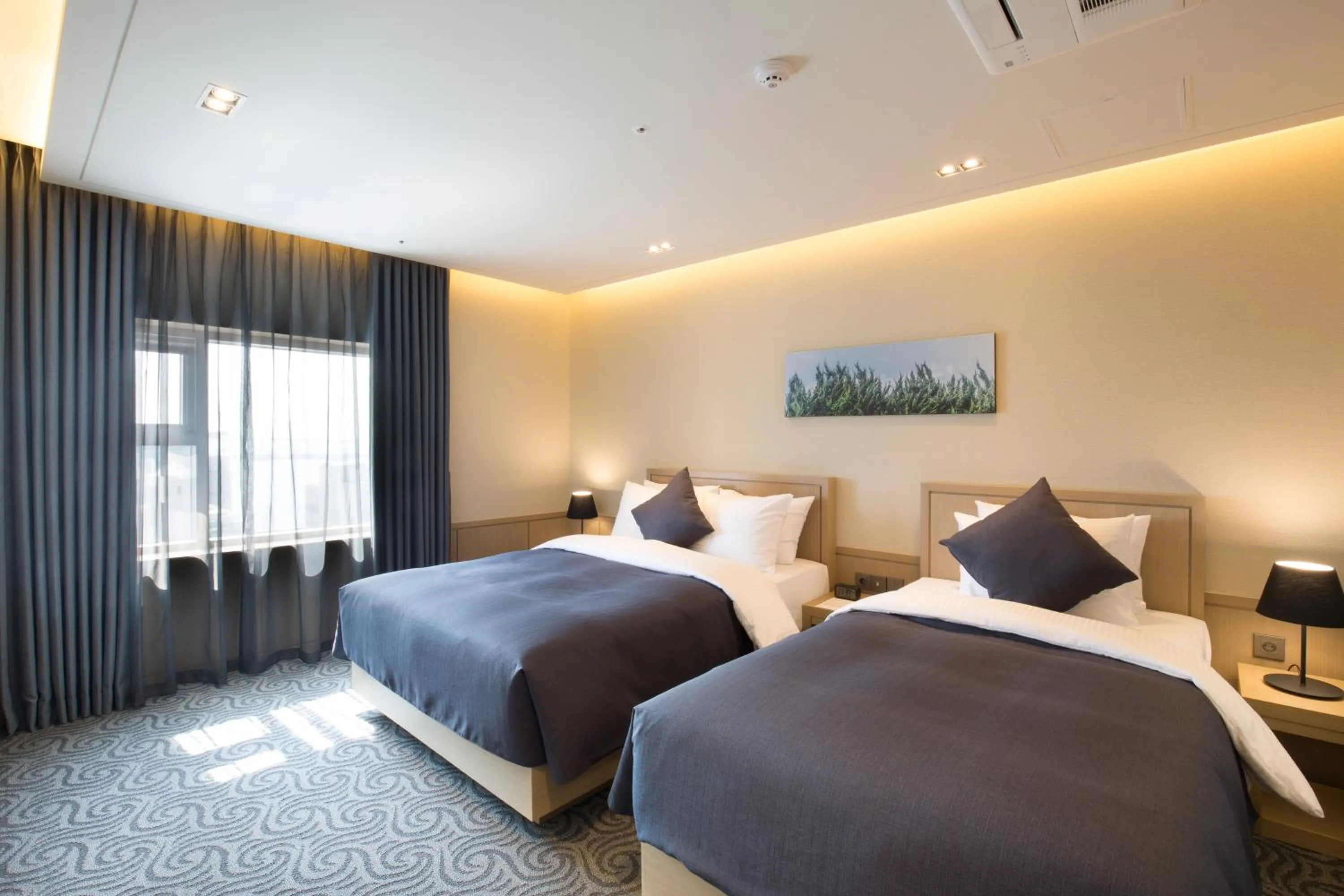 Shower, Bed in Hotel Foret Premier Nampo