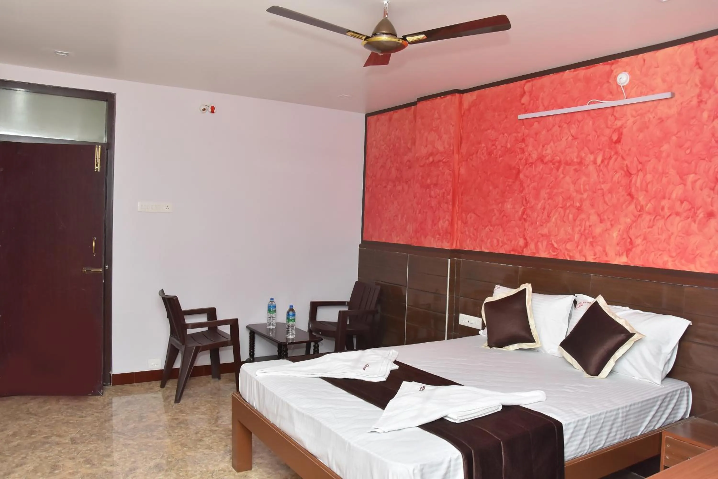 Deluxe Triple Room in Arunaachalaa Inn