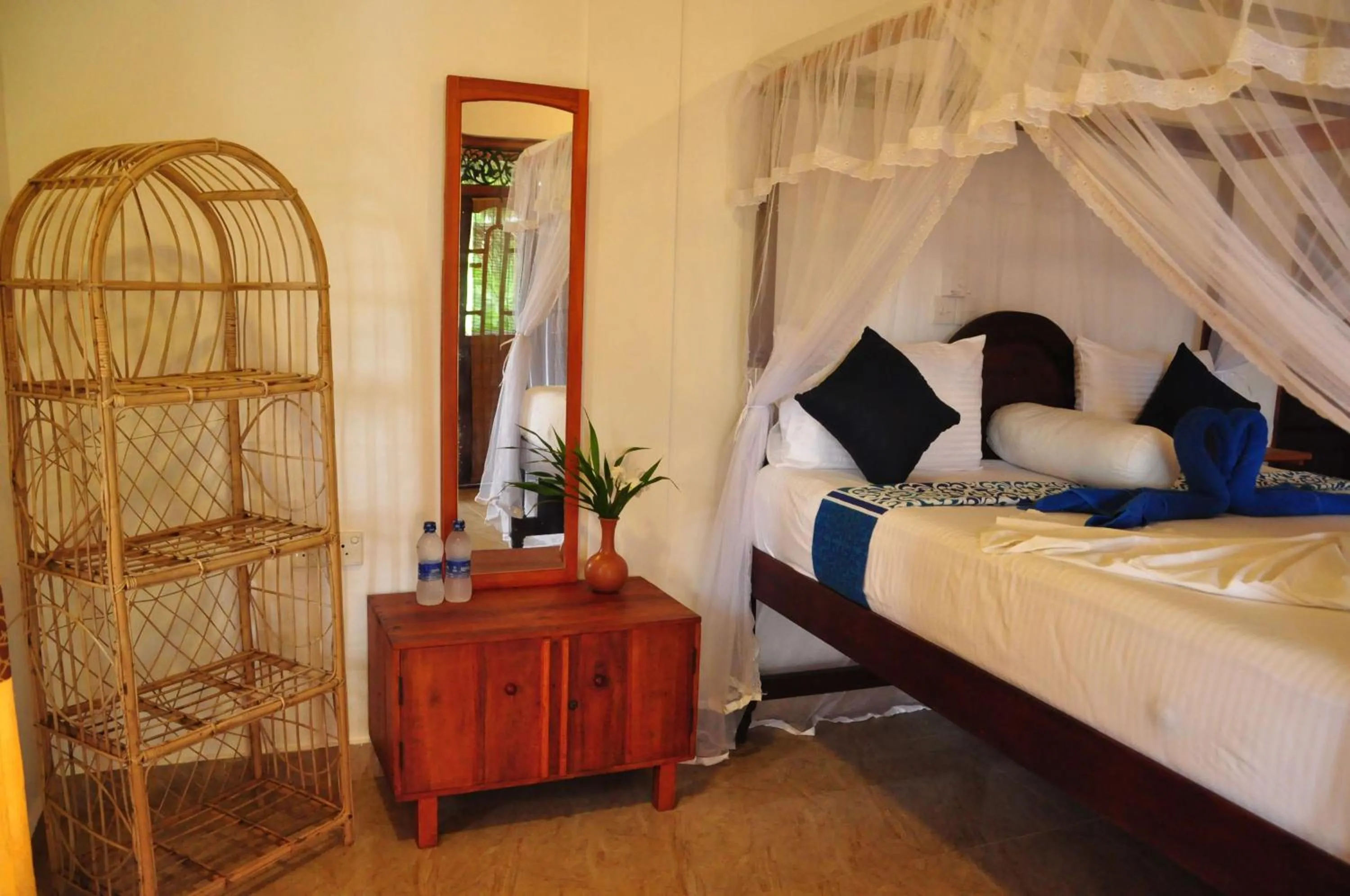 Bedroom, Bed in Mama's place Mirissa