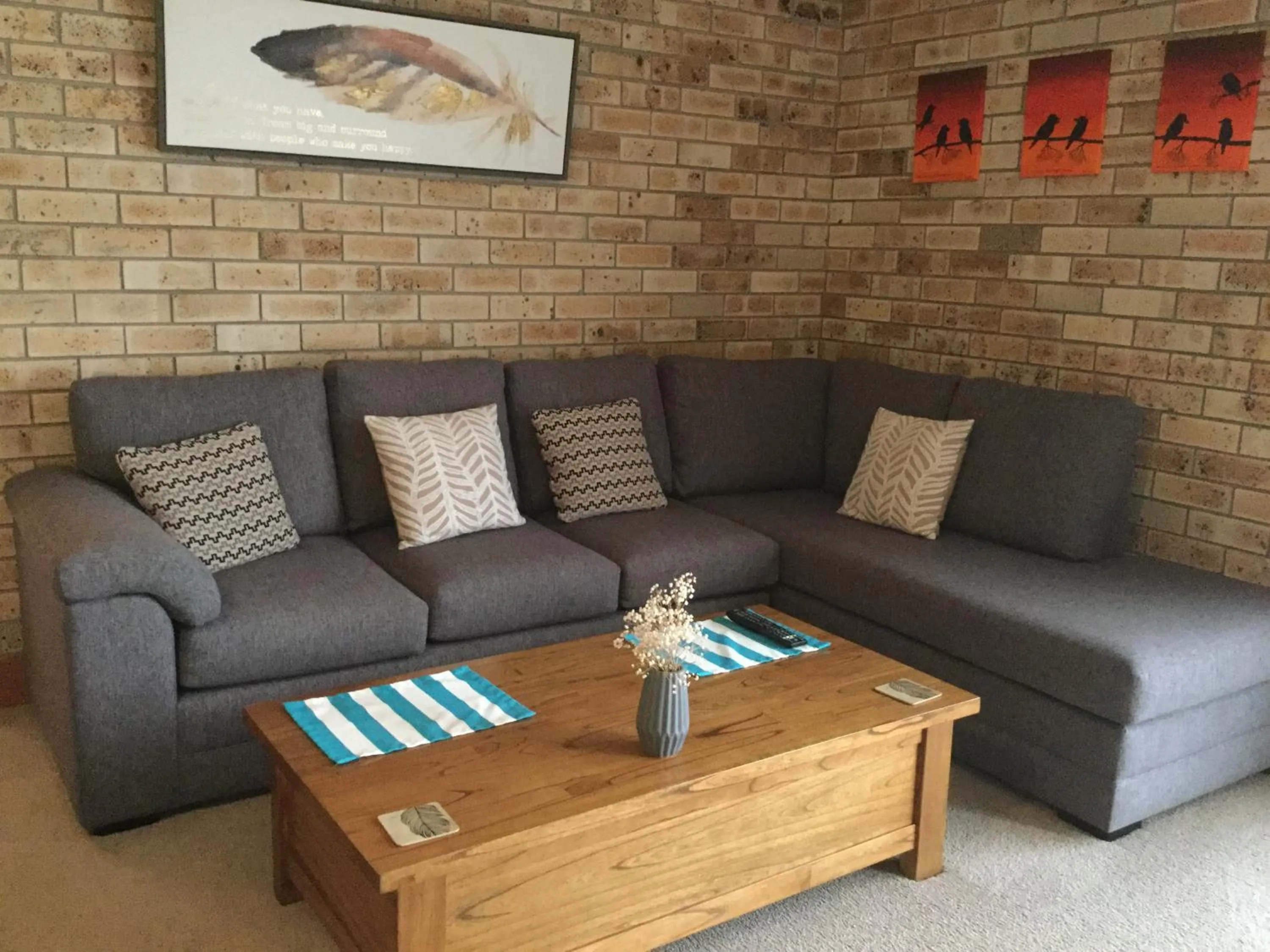 Communal lounge/ TV room in Riverside Rest Nambucca Heads