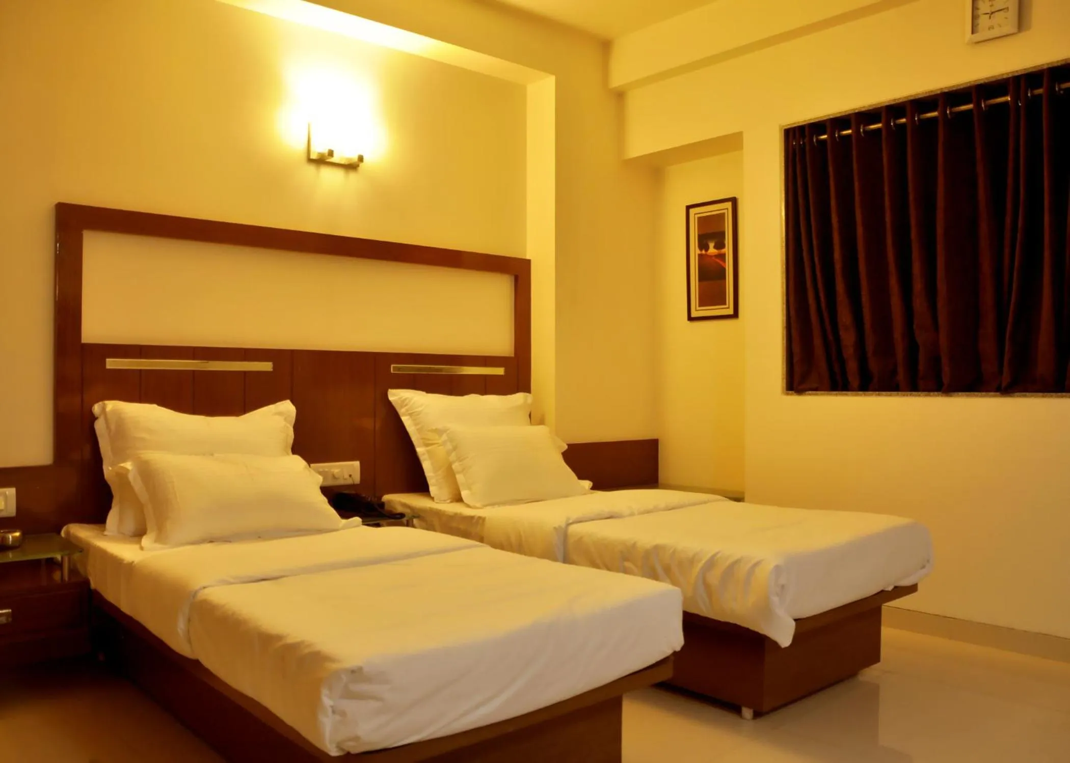 Bed in Hotel Happiness