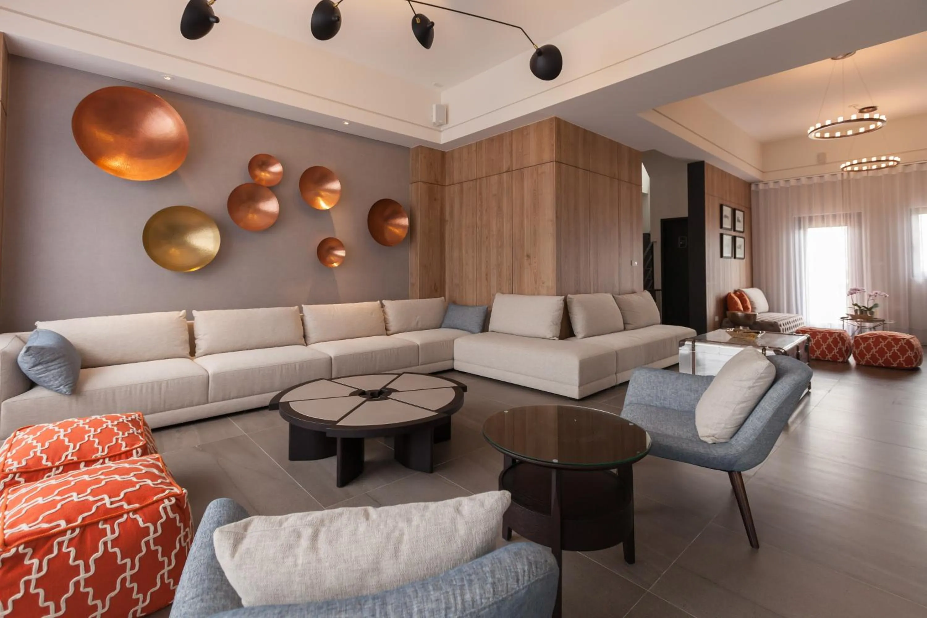 Communal lounge/ TV room in Buluba