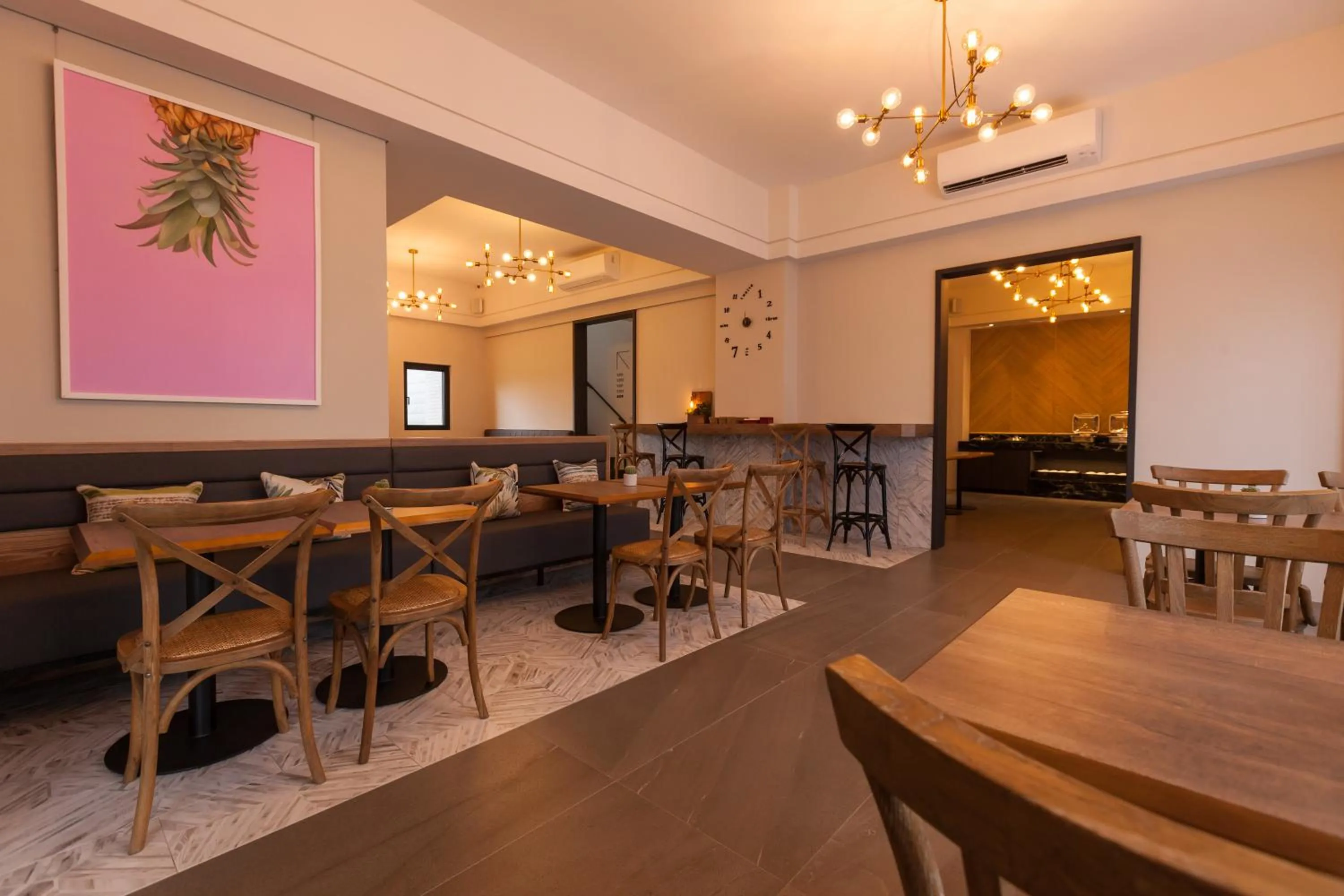 Restaurant/places to eat in Buluba