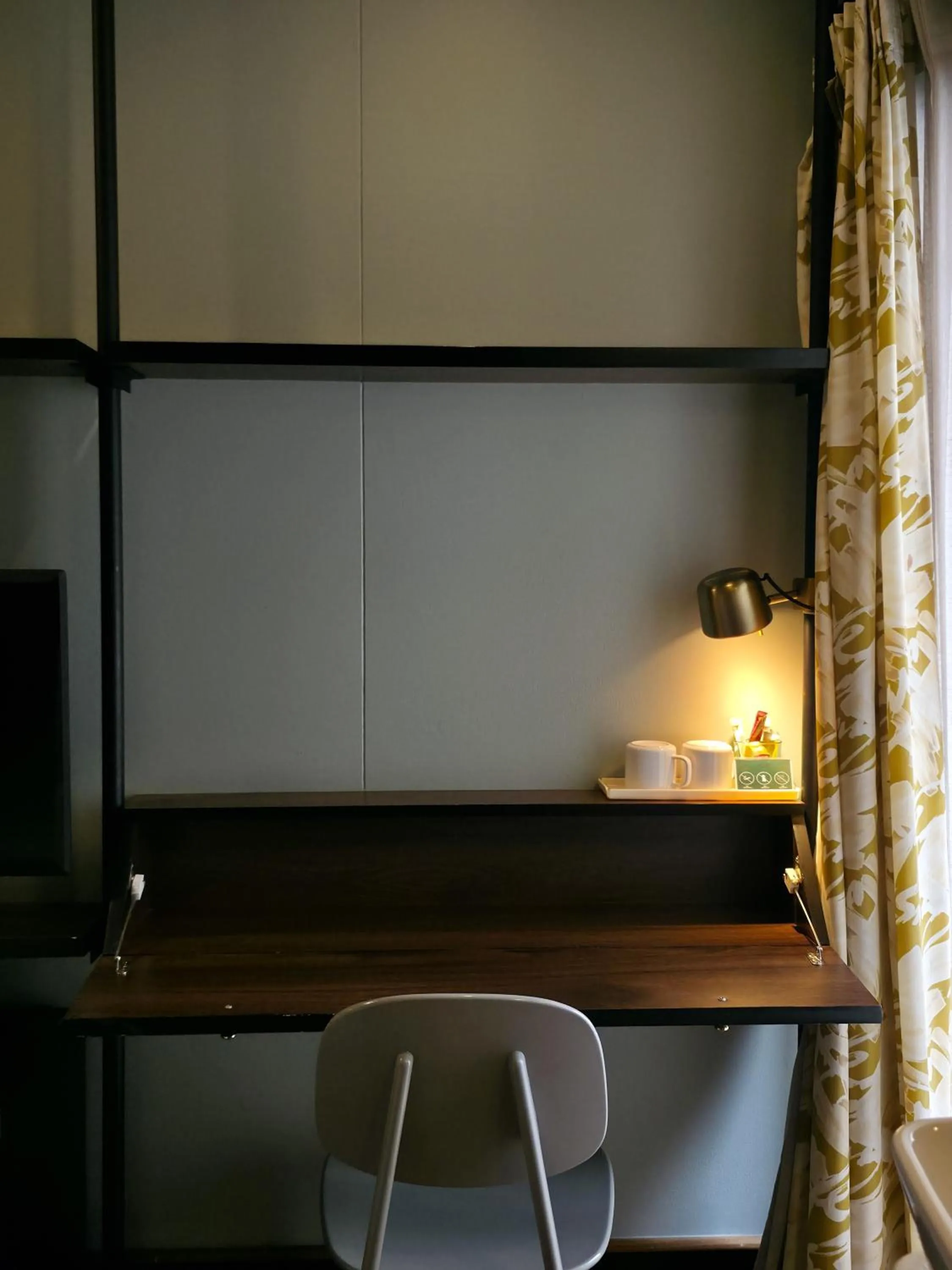 Seating area in Josh Hotel