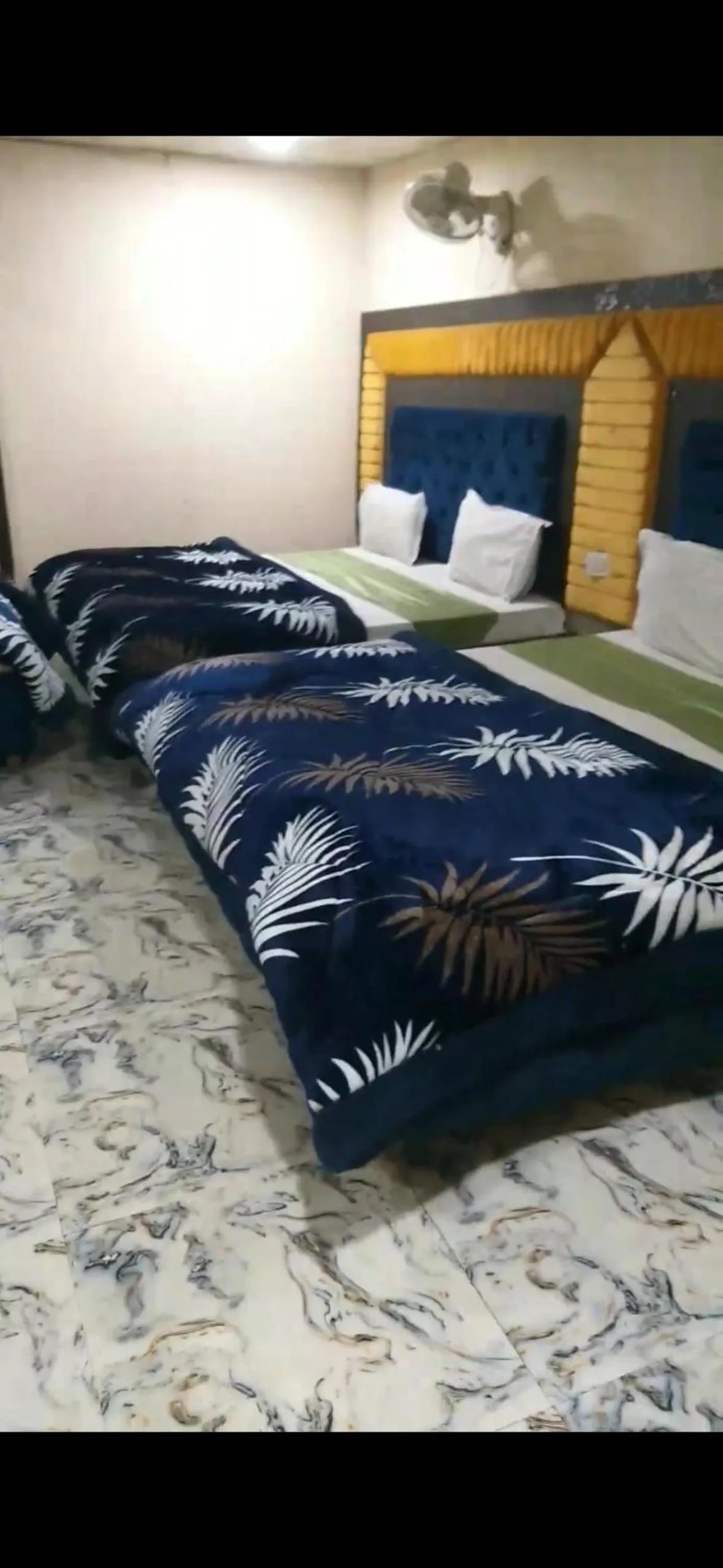 Bed in Hotel Shehnaz Inn - Walking Distance for Golden Temple