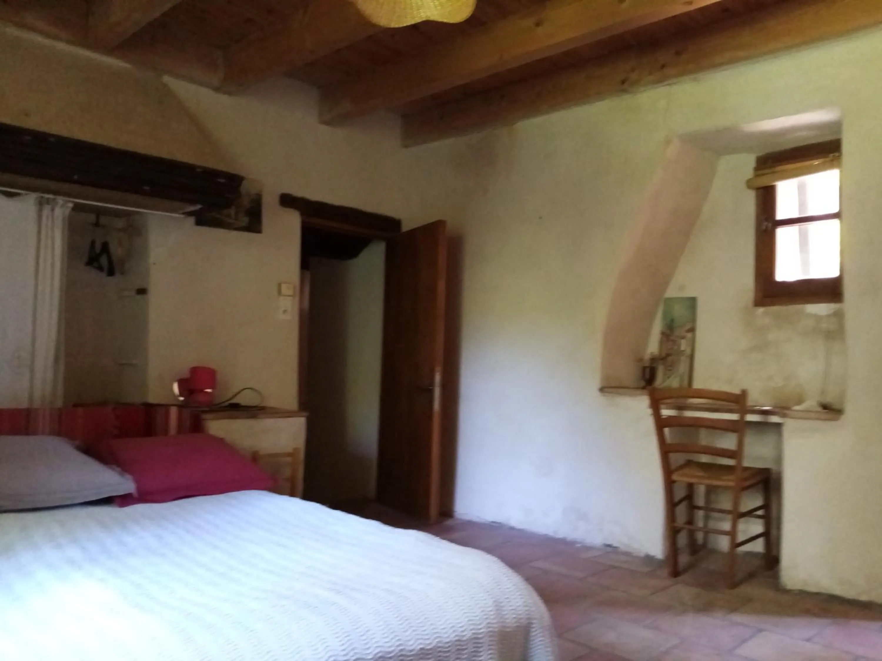 Photo of the whole room, Bed in Mas des Nabières