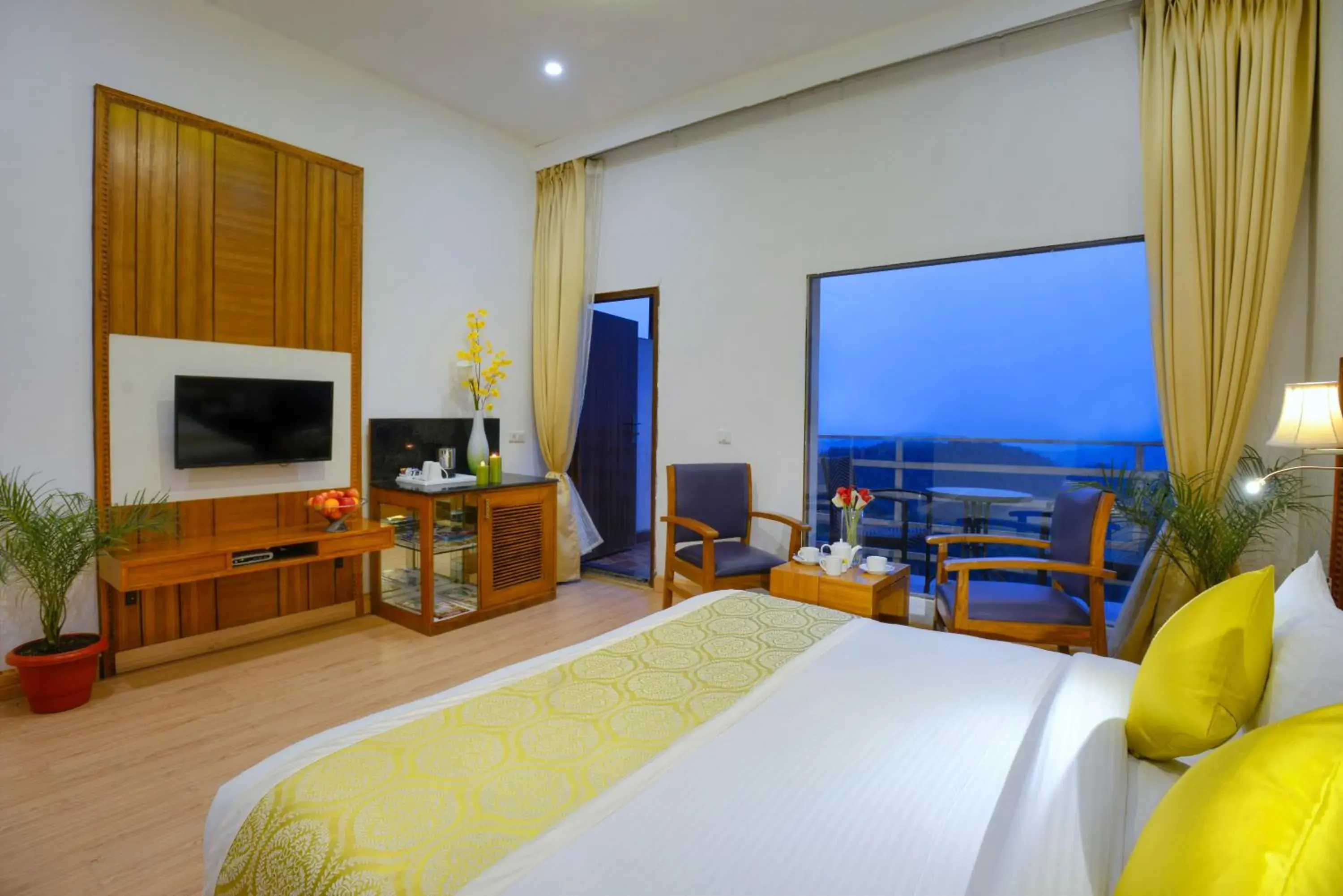 Double Room with Valley View in TreeHouse Chail Villas Double Room with Valley View in TreeHouse Chail Villas