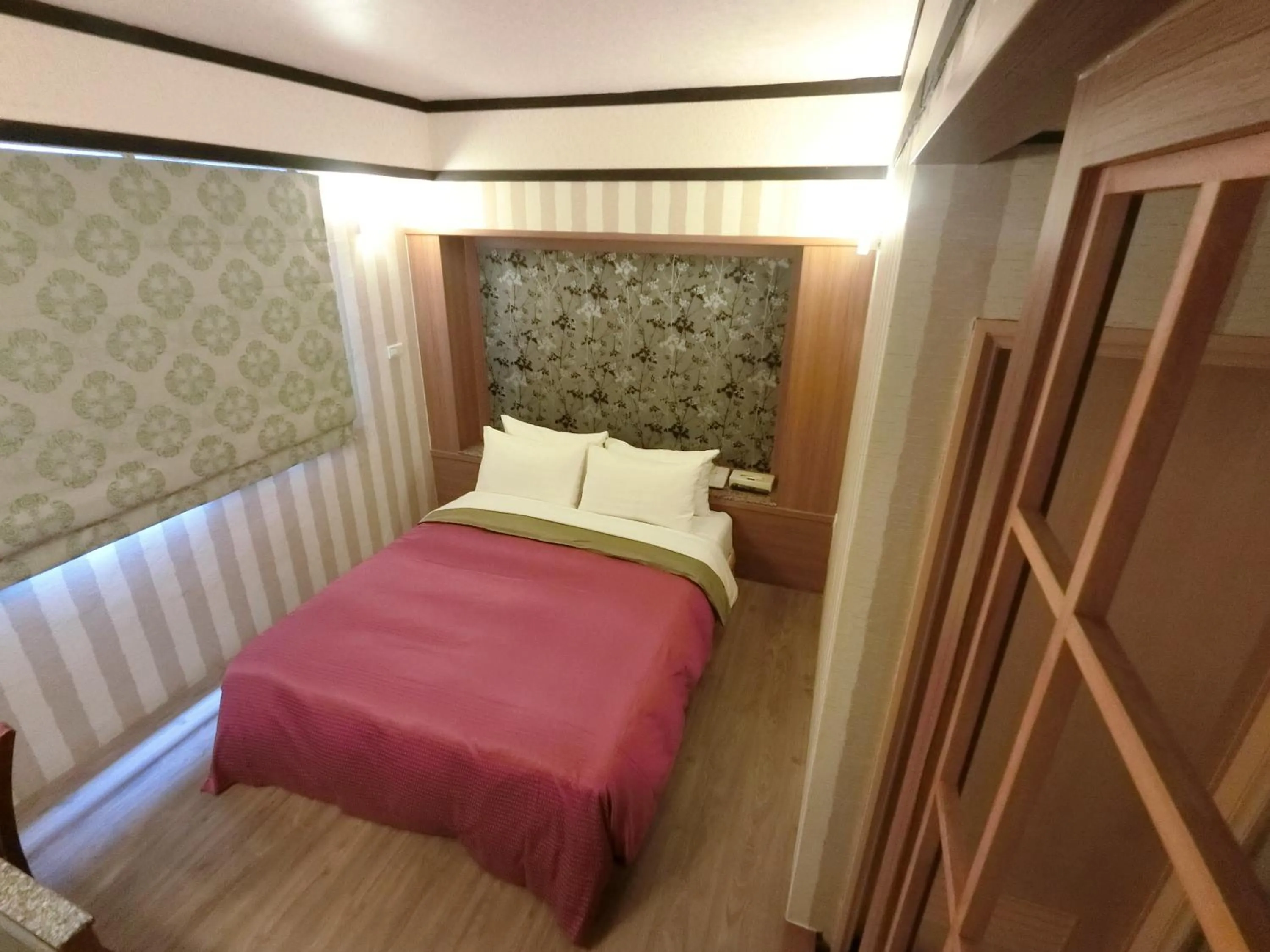 Photo of the whole room, Bed in Nice Hotel