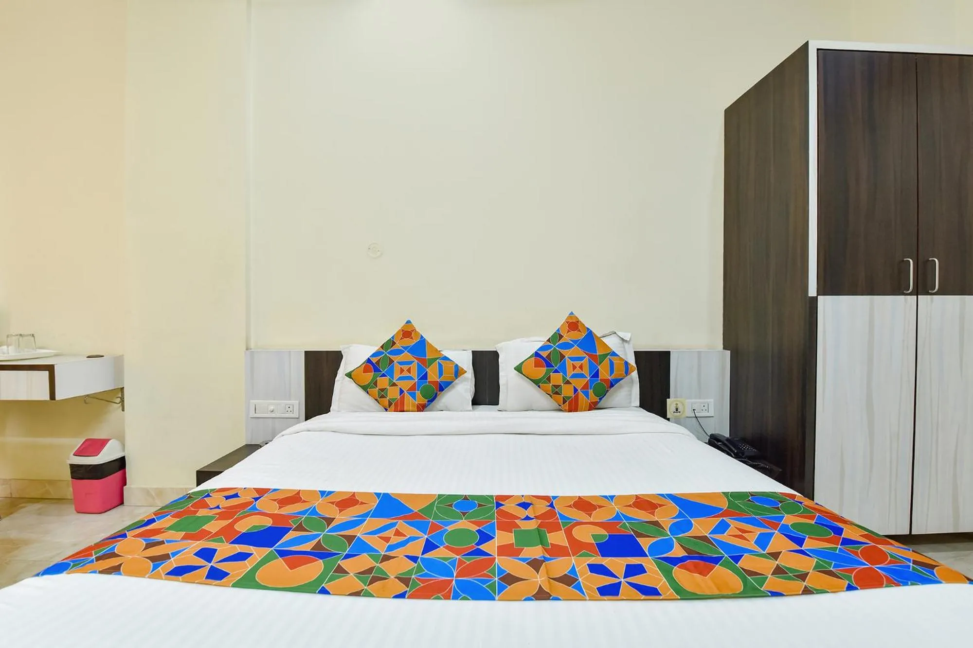 Bed in FabHotel Bikaner Heritage