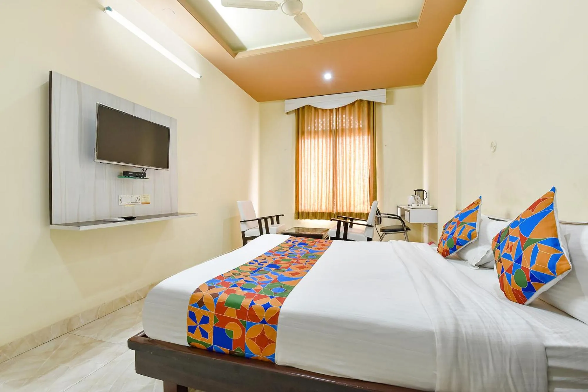 Bed in FabHotel Bikaner Heritage