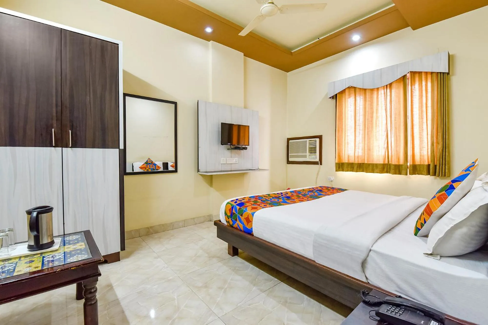 Bed in FabHotel Bikaner Heritage