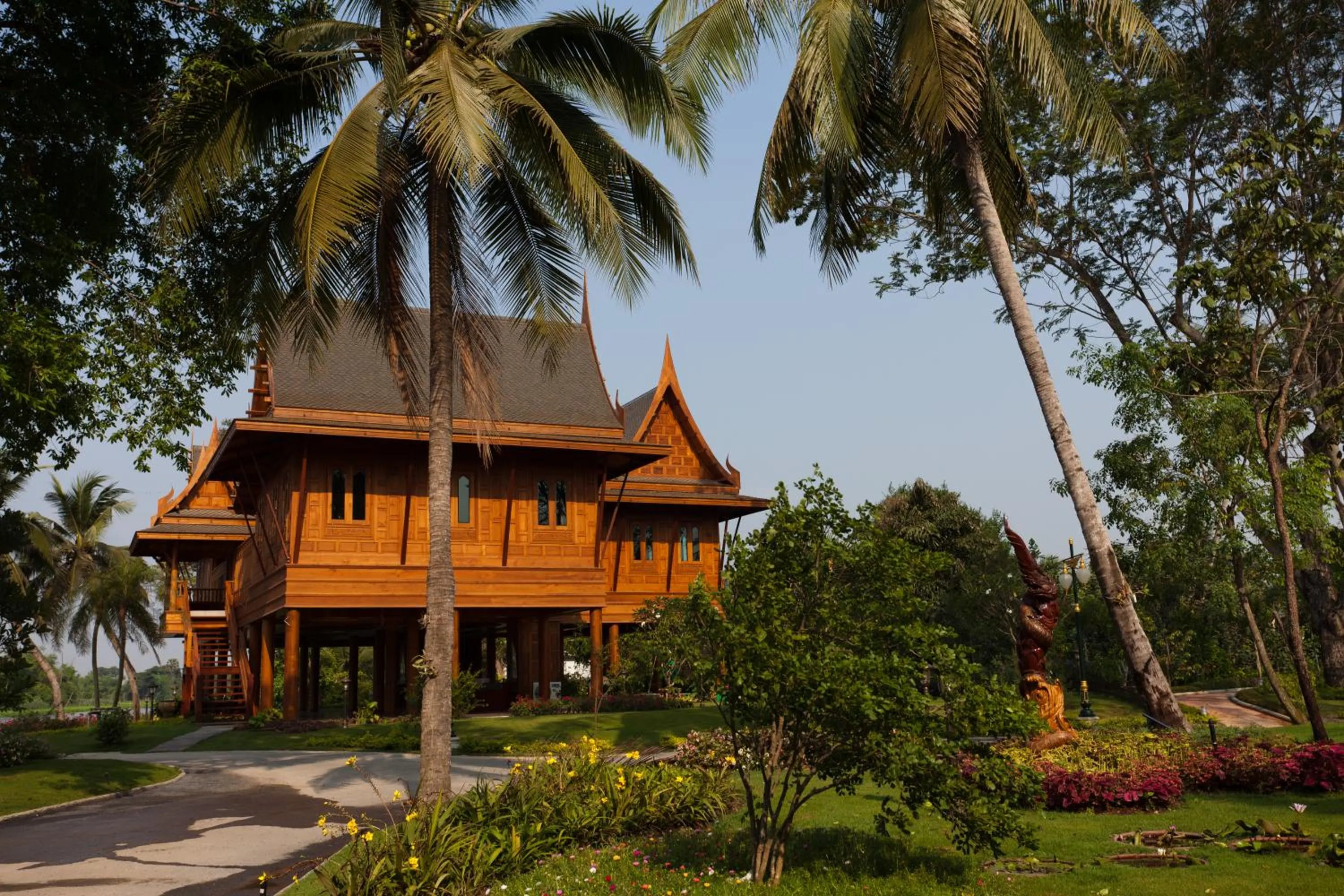 RK Riverside Resort & Spa (Reon Kruewal)