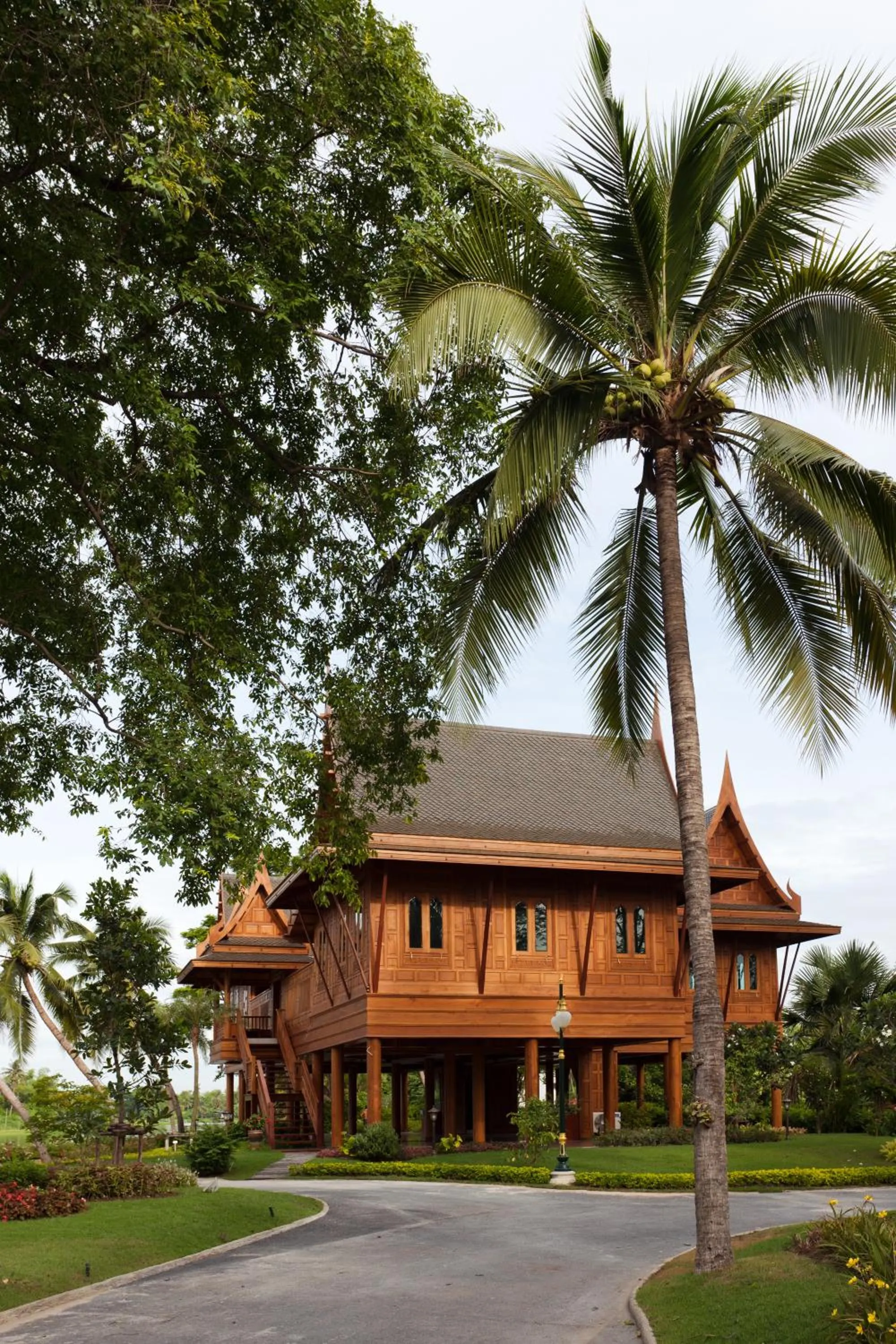 Property building in RK Riverside Resort & Spa (Reon Kruewal)