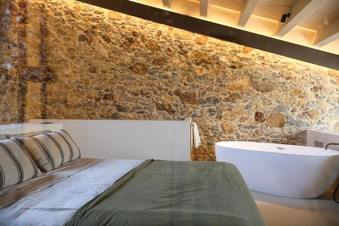 Bed in Mas Ferran Adults Only