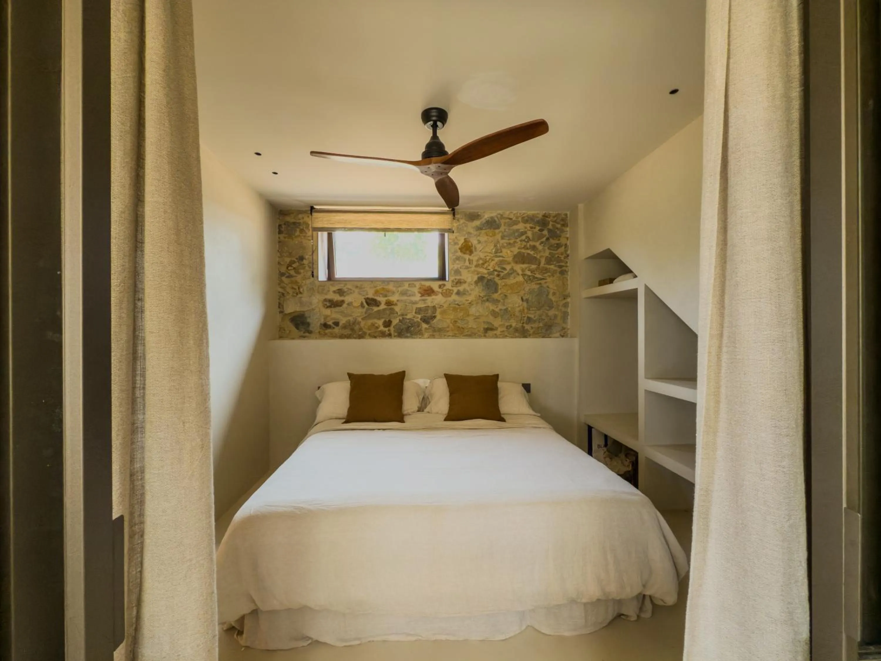 Bed in Mas Ferran Adults Only