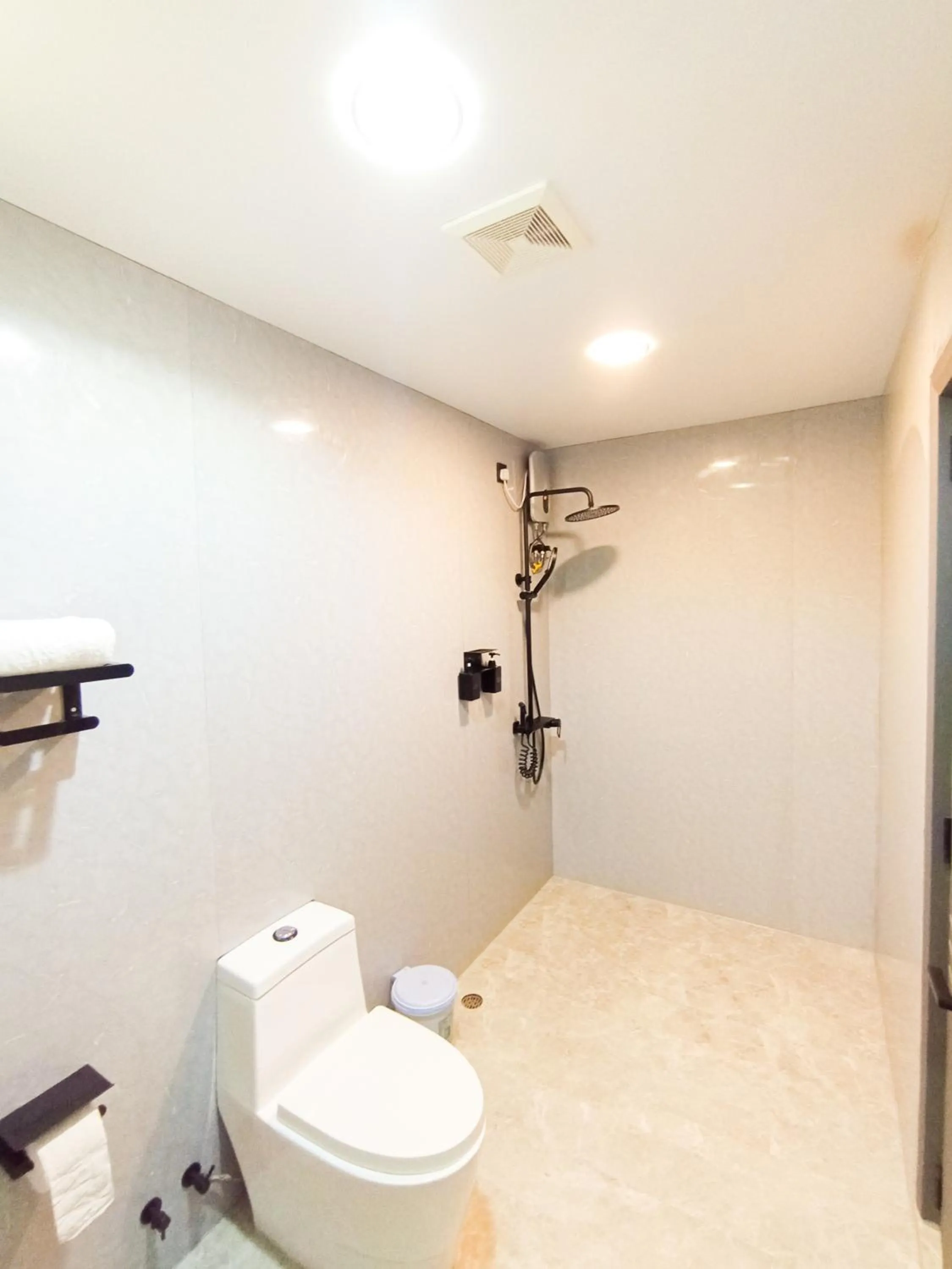 Bathroom in Starry Beach Inn