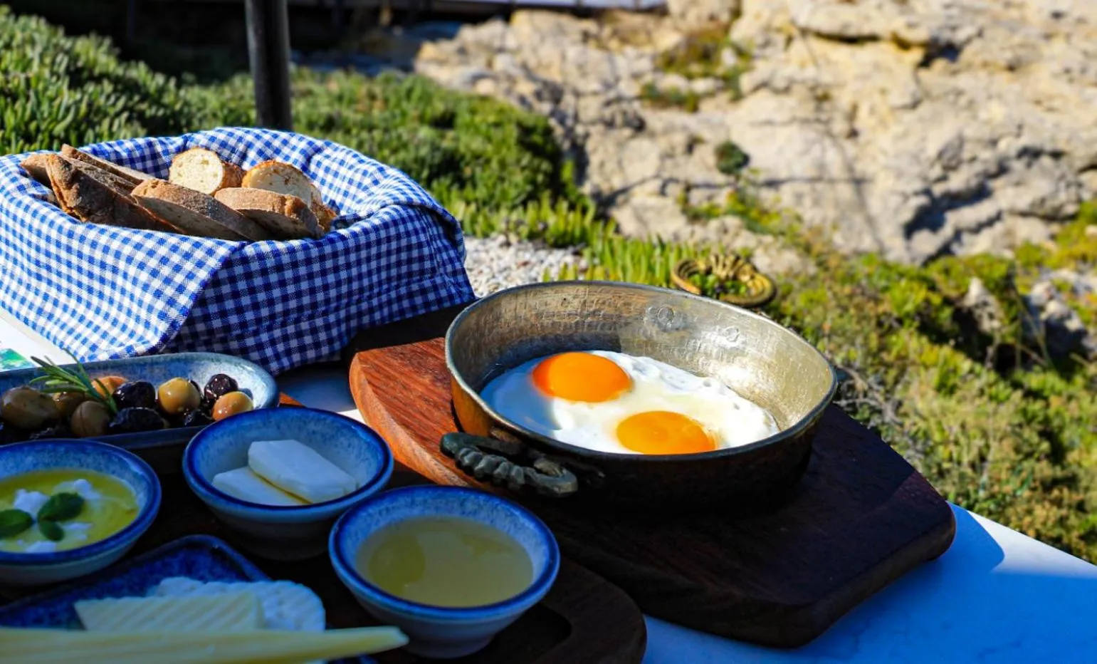 Breakfast in Maya Bistro Hotel & Beach