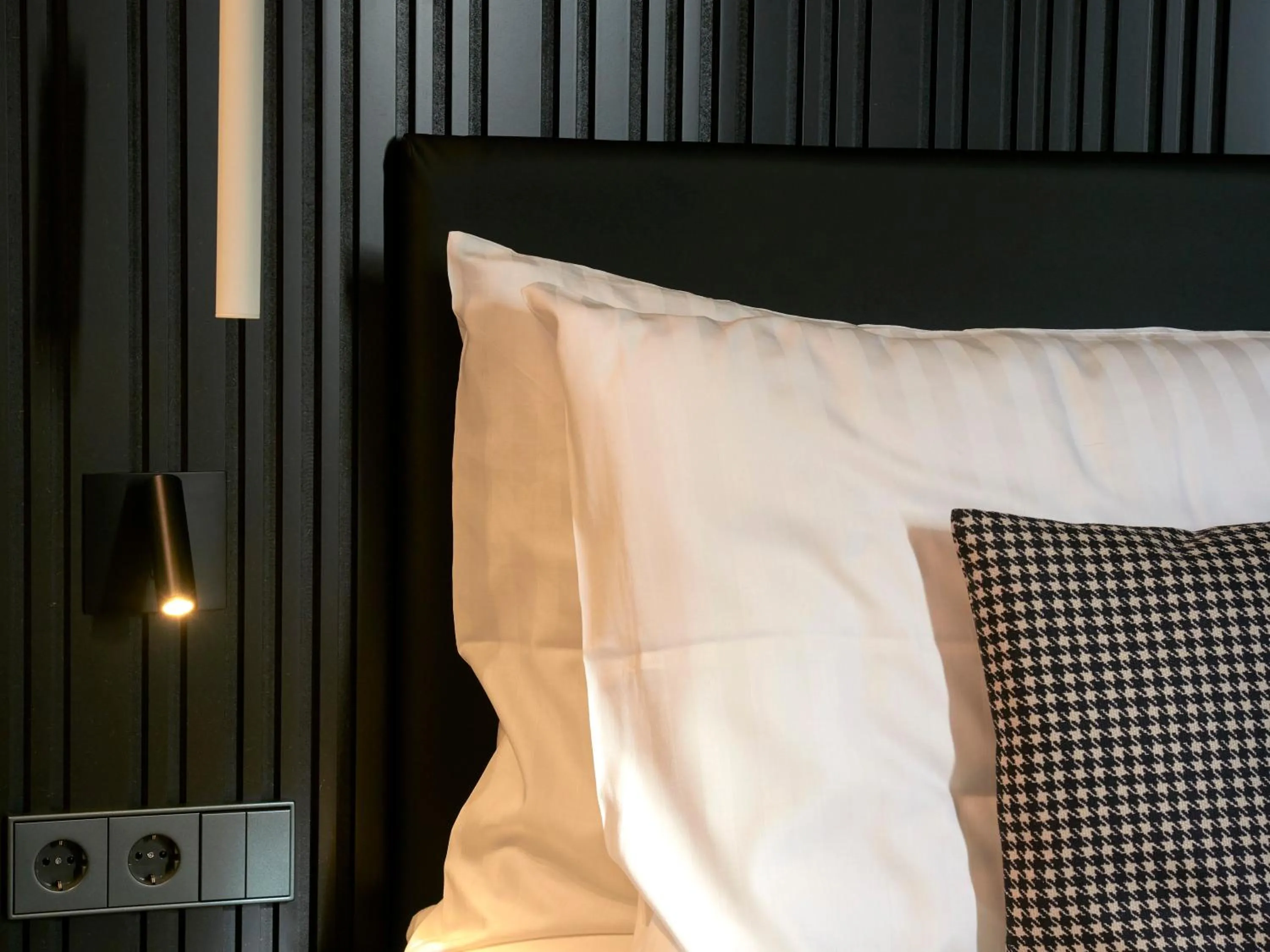 Decorative detail, Bed in Hostellerie Stafelter