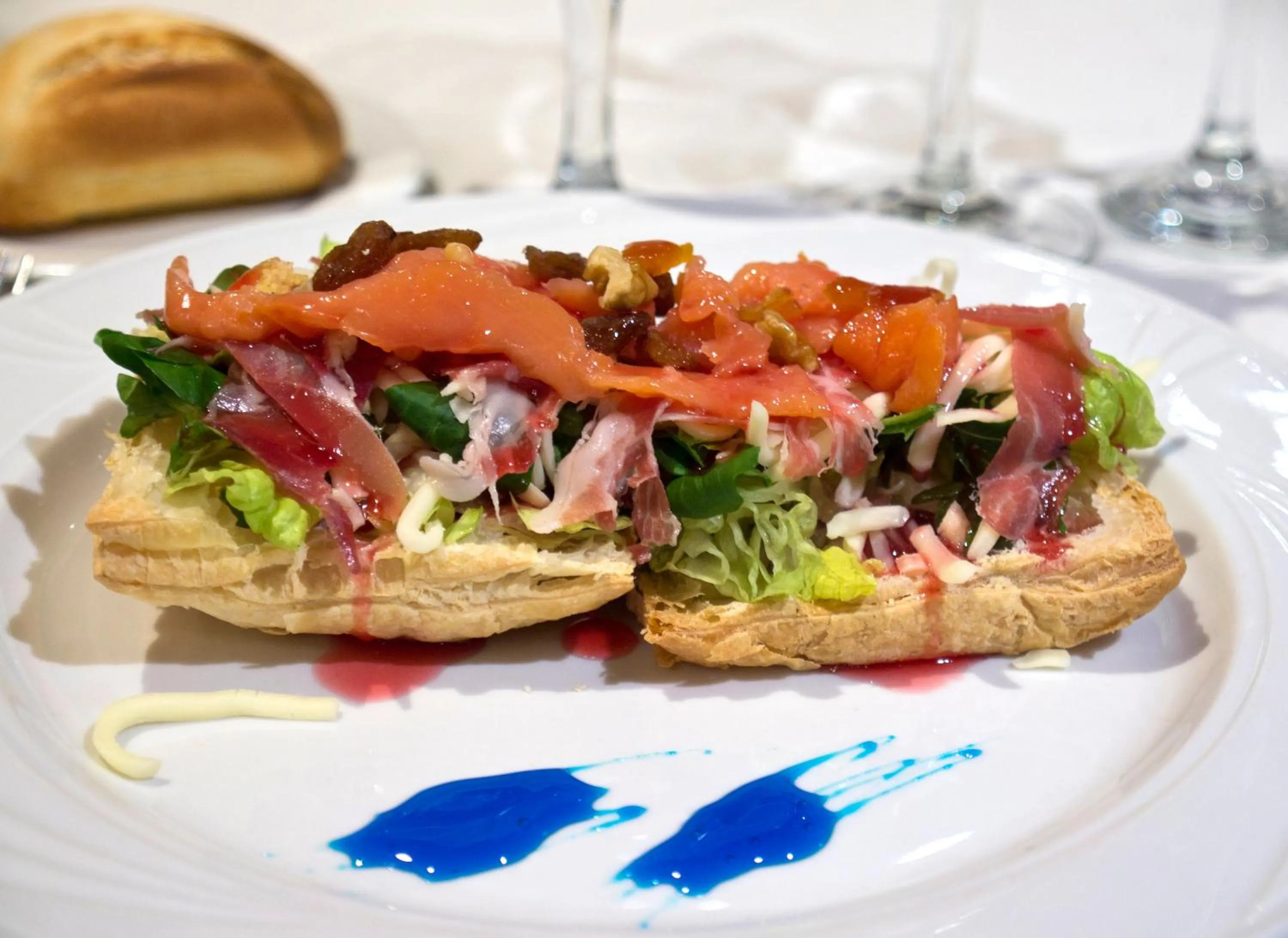 Restaurant/places to eat in Quinta Real Granada