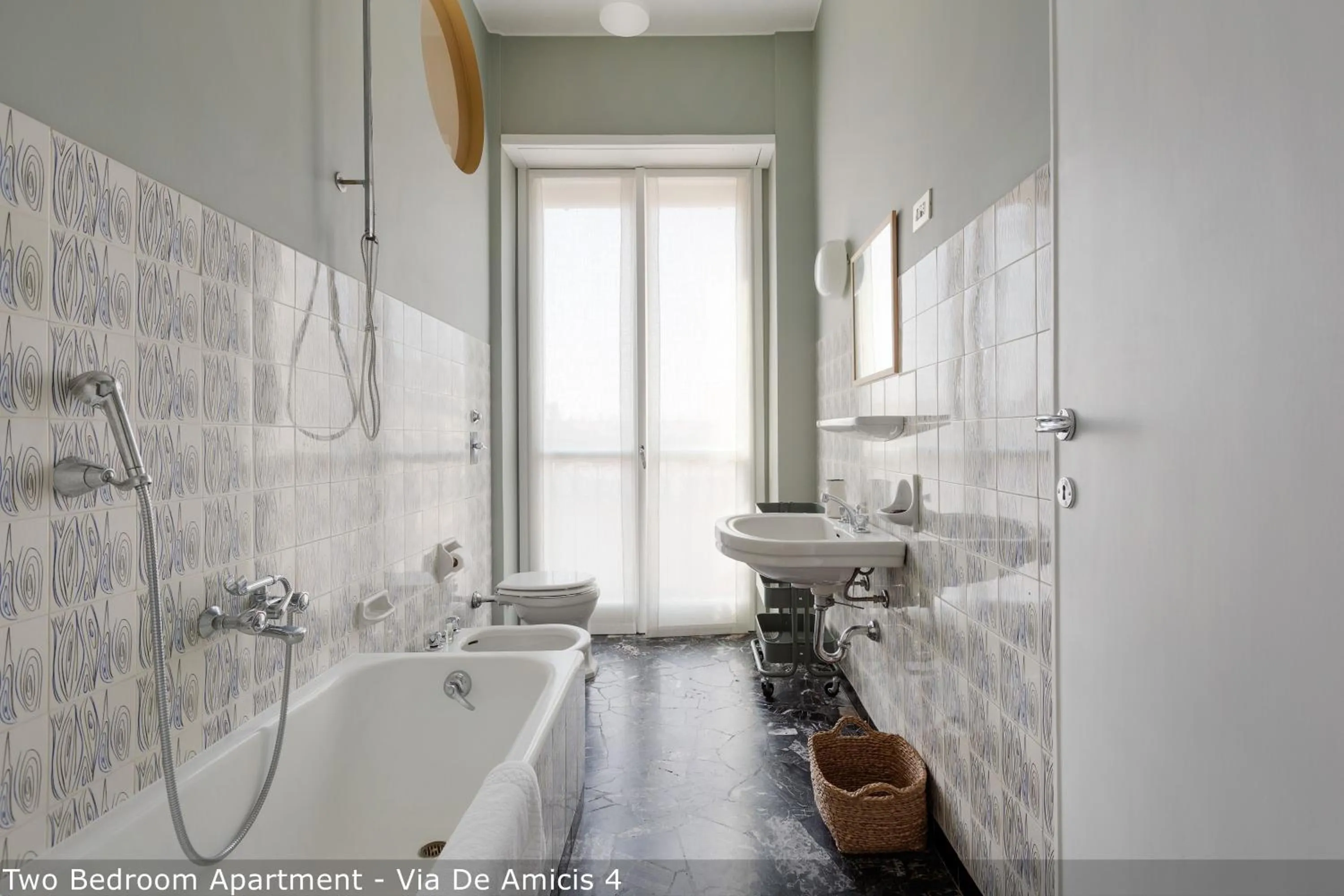 Toilet in Brera Apartments in Porta Ticinese